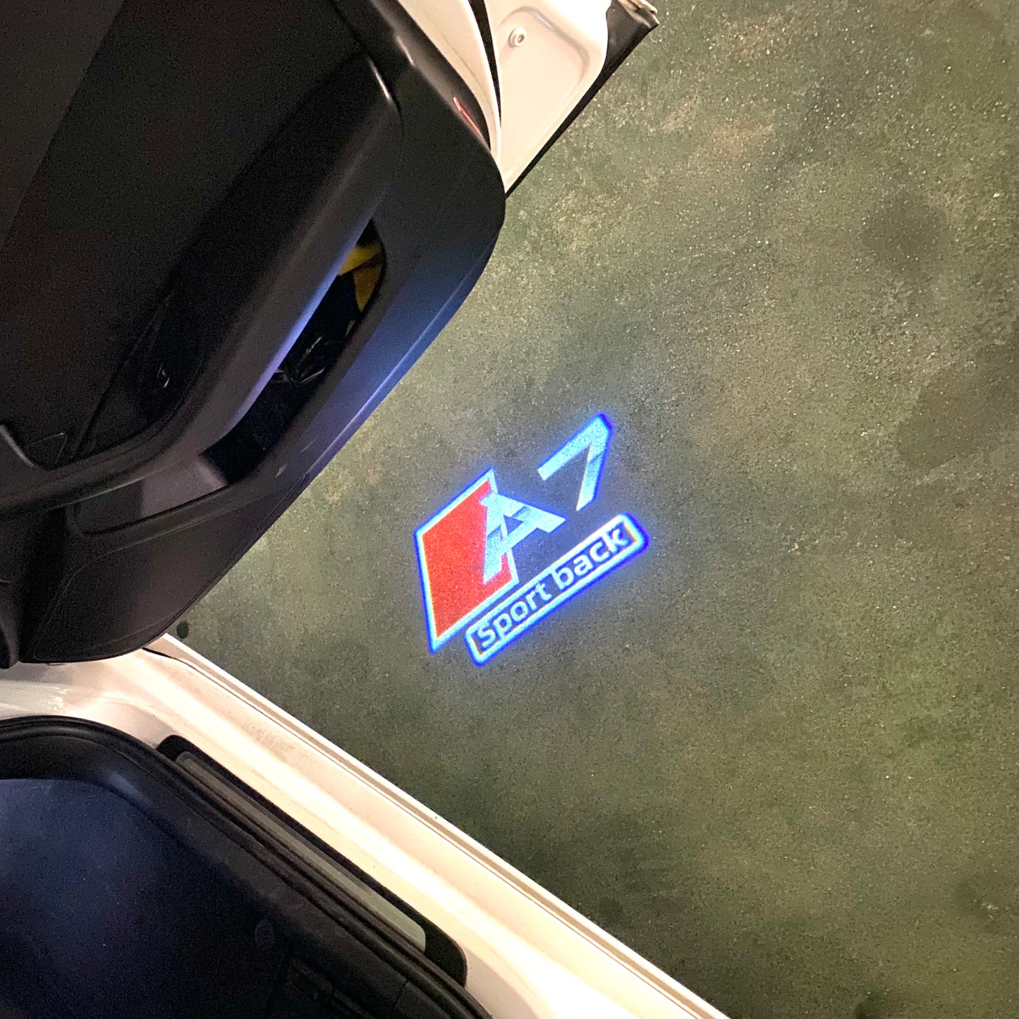 AUDI A7 LOGO PROJECTOT LIGHTS (quantity 1 = 2 Logo Films /2 door lights)Nr.12B85