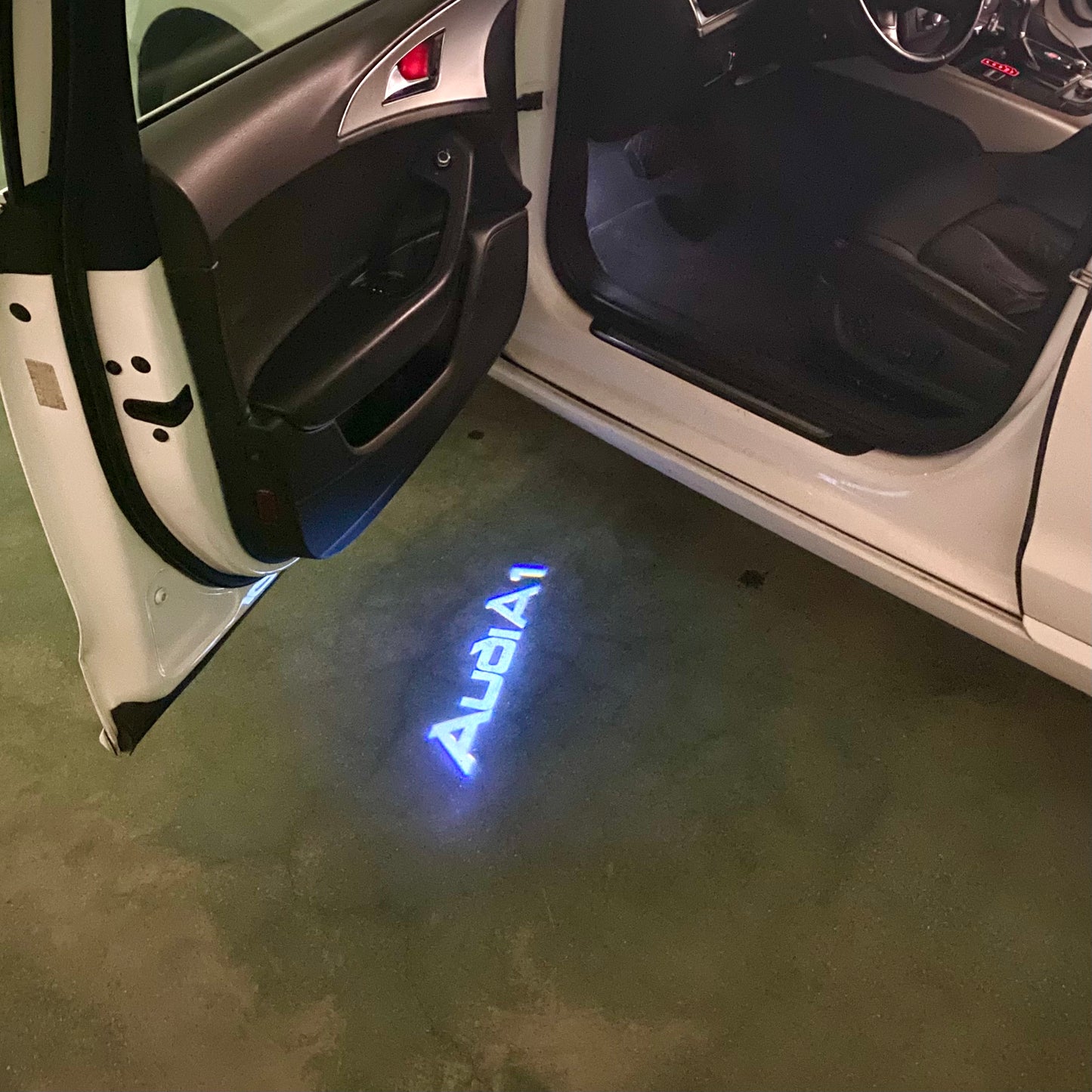 AUDI A1 LOGO PROJECTOT LIGHTS Nr.148 (quantity 1 = 2 Logo Films /2 door lights)