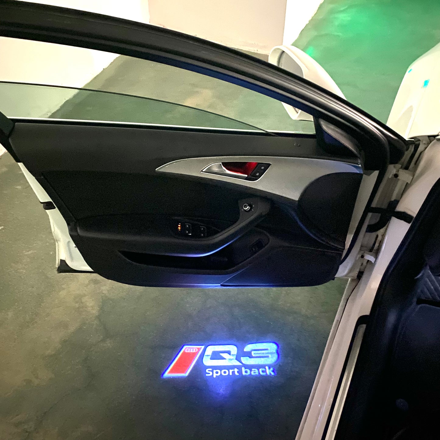 AUDI Q3 LOGO PROJECTOT LIGHTS (quantity 1 = 2 Logo Films /2 door lights)Nr.12B26