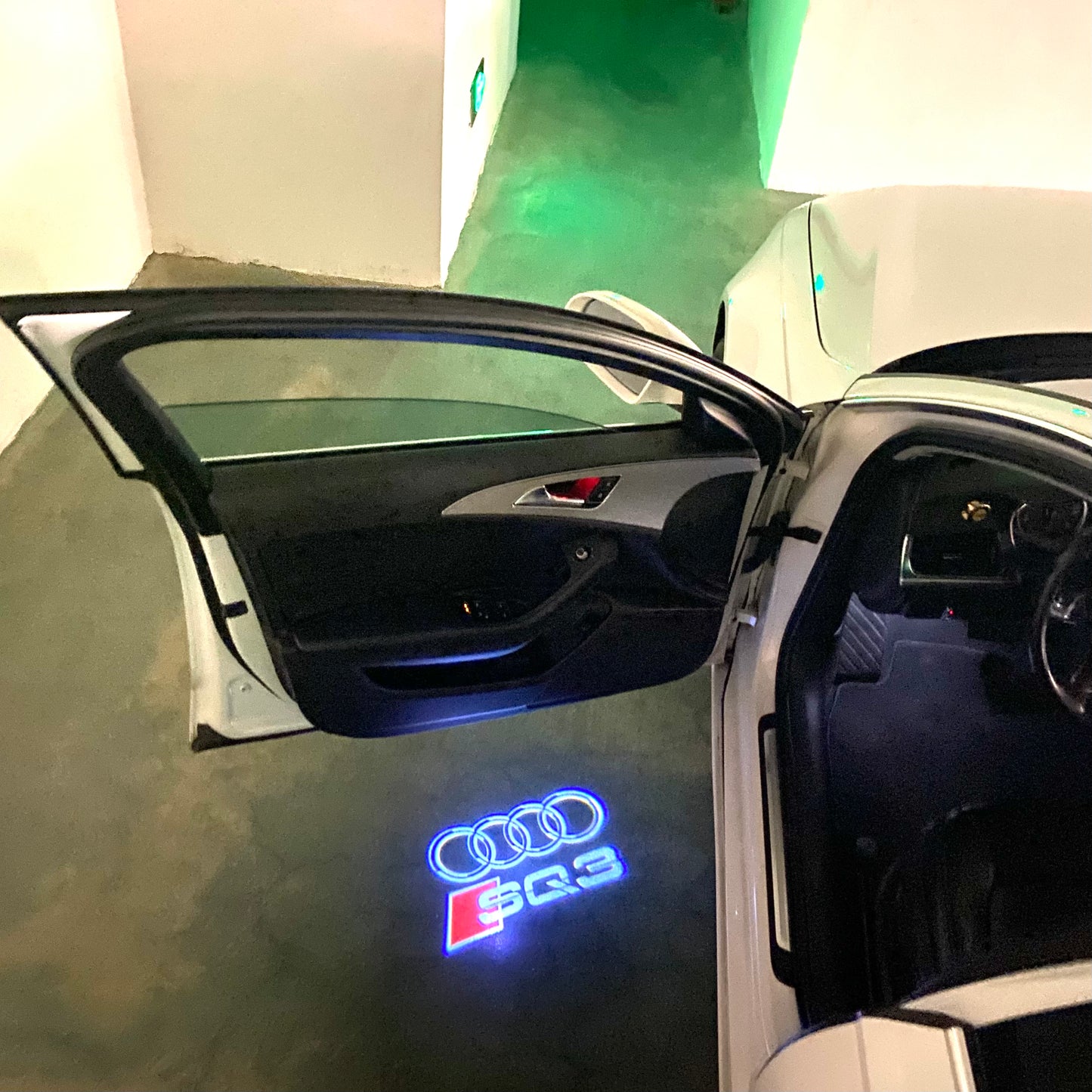 AUDI SQ3 LOGO PROJECTOT LIGHTS (quantity 1 = 2 Logo Films /2 door lights)Nr.12B56
