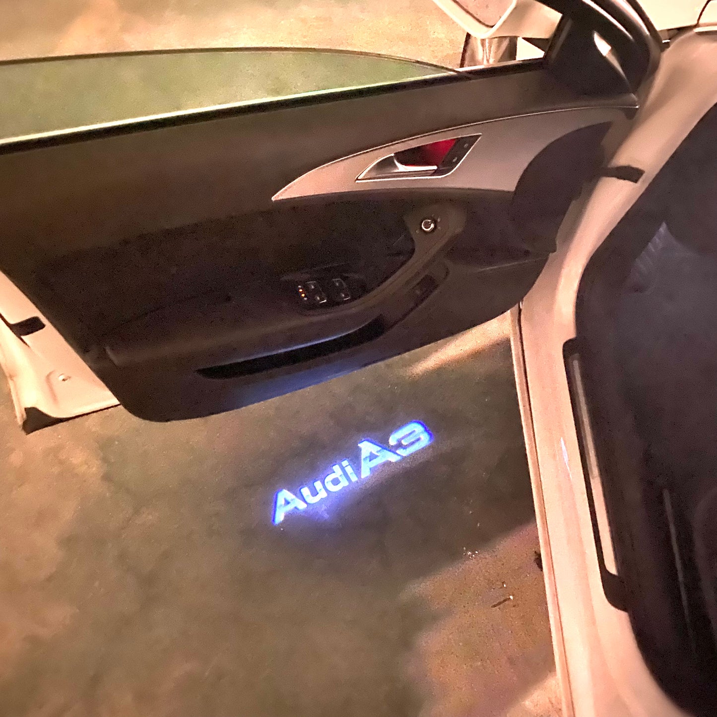 AUDI A3 LOGO PROJECTOT LIGHTS (quantity 1 = 2 Logo Films /2 door lights)Nr.12B93