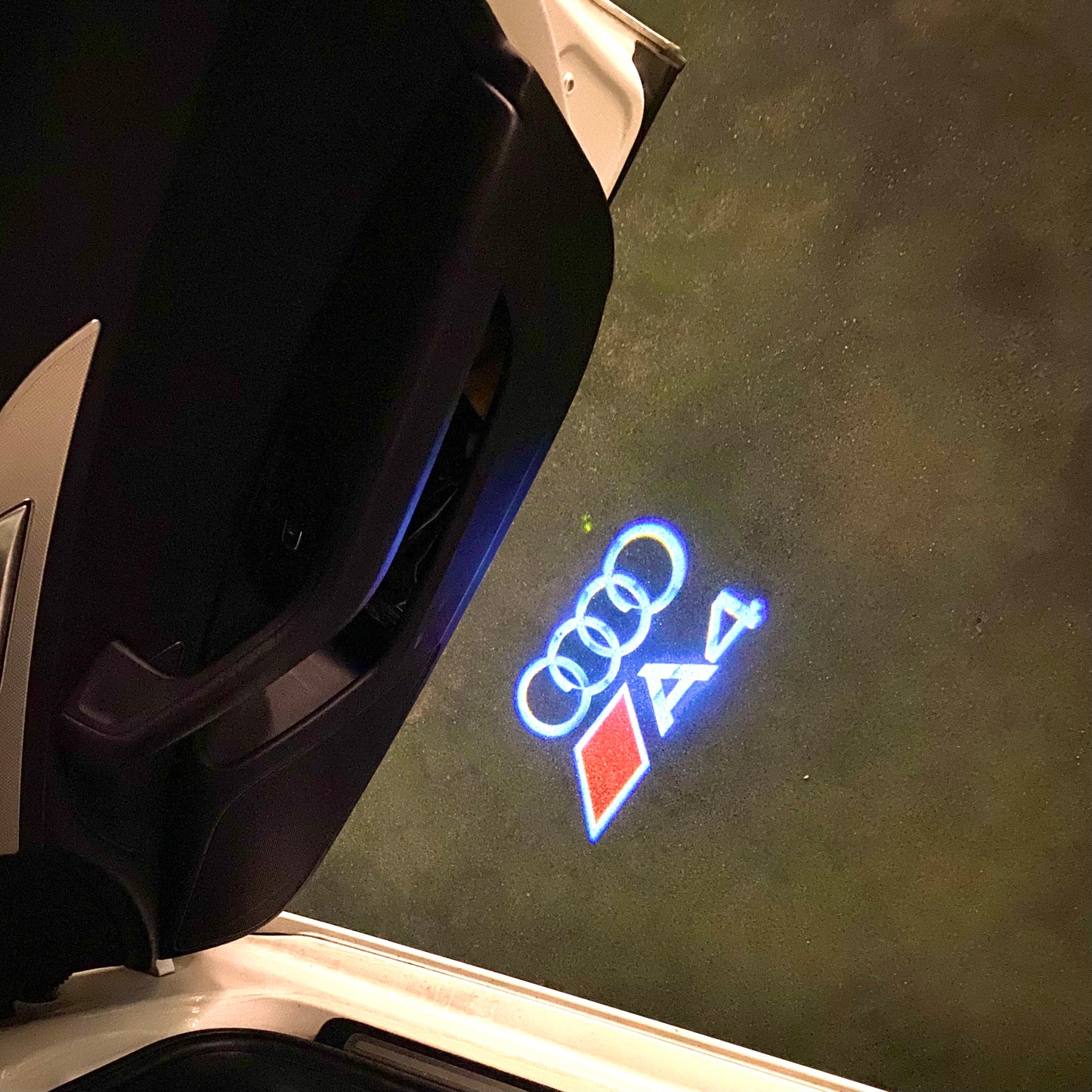 AUDI A4 LOGO PROJECTOT LIGHTS (quantity 1 = 2 Logo Films /2 door lights)Nr.12B73