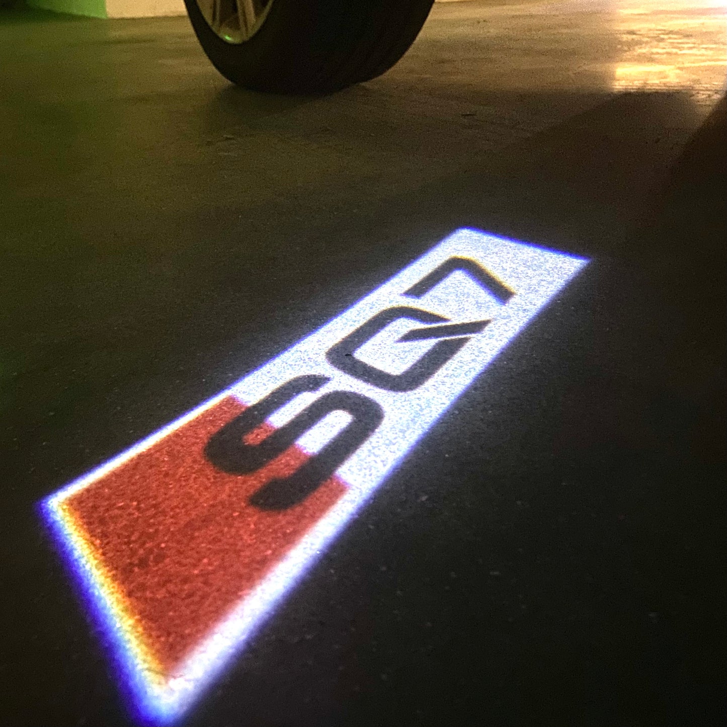 AUDI SQ7 LOGO PROJECTOT LIGHTS (quantity 1 = 2 Logo Films /2 door lights)Nr.12B33