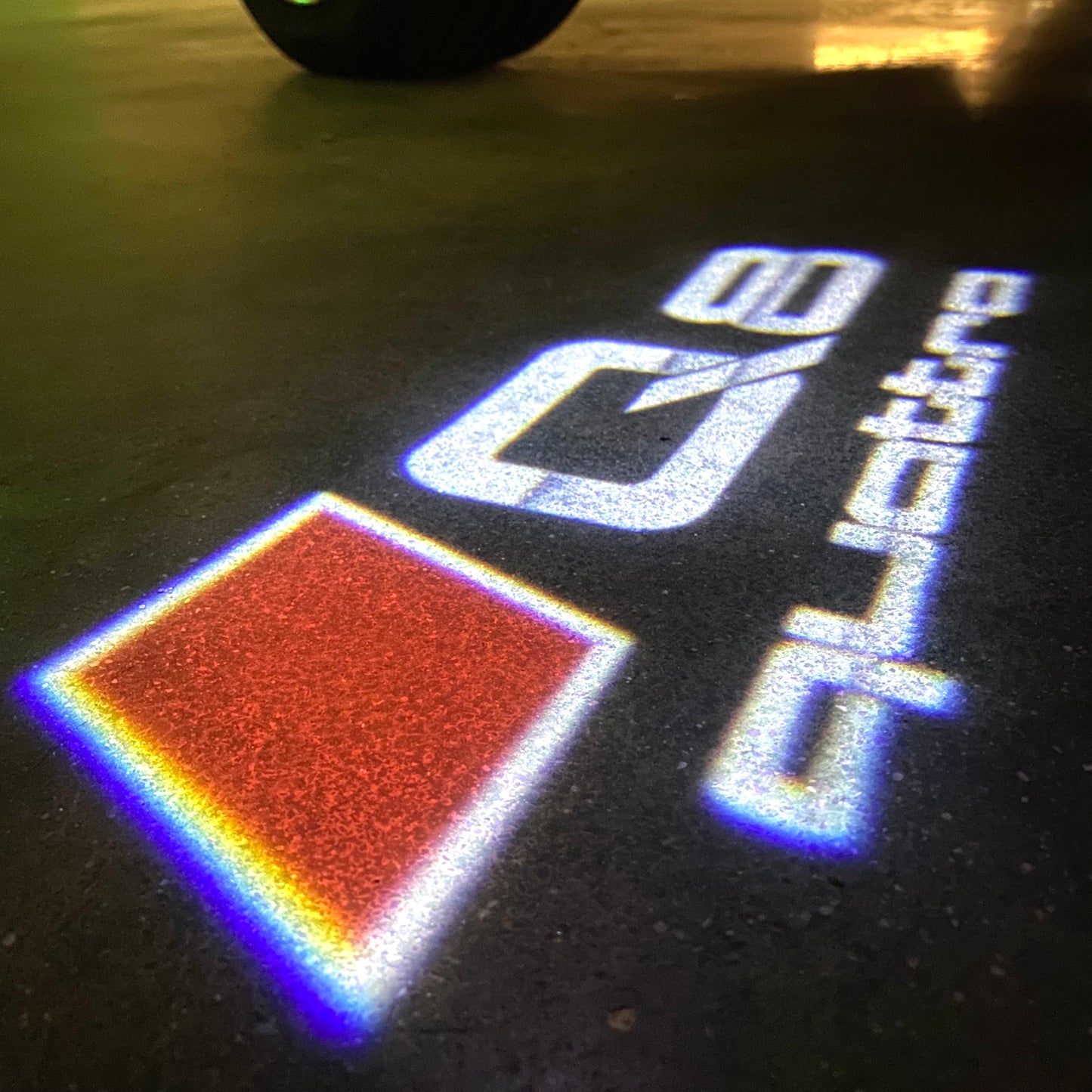 AUDI Q8 LOGO PROJECTOT LIGHTS (quantity 1 = 2 Logo Films /2 door lights)Nr.12B34