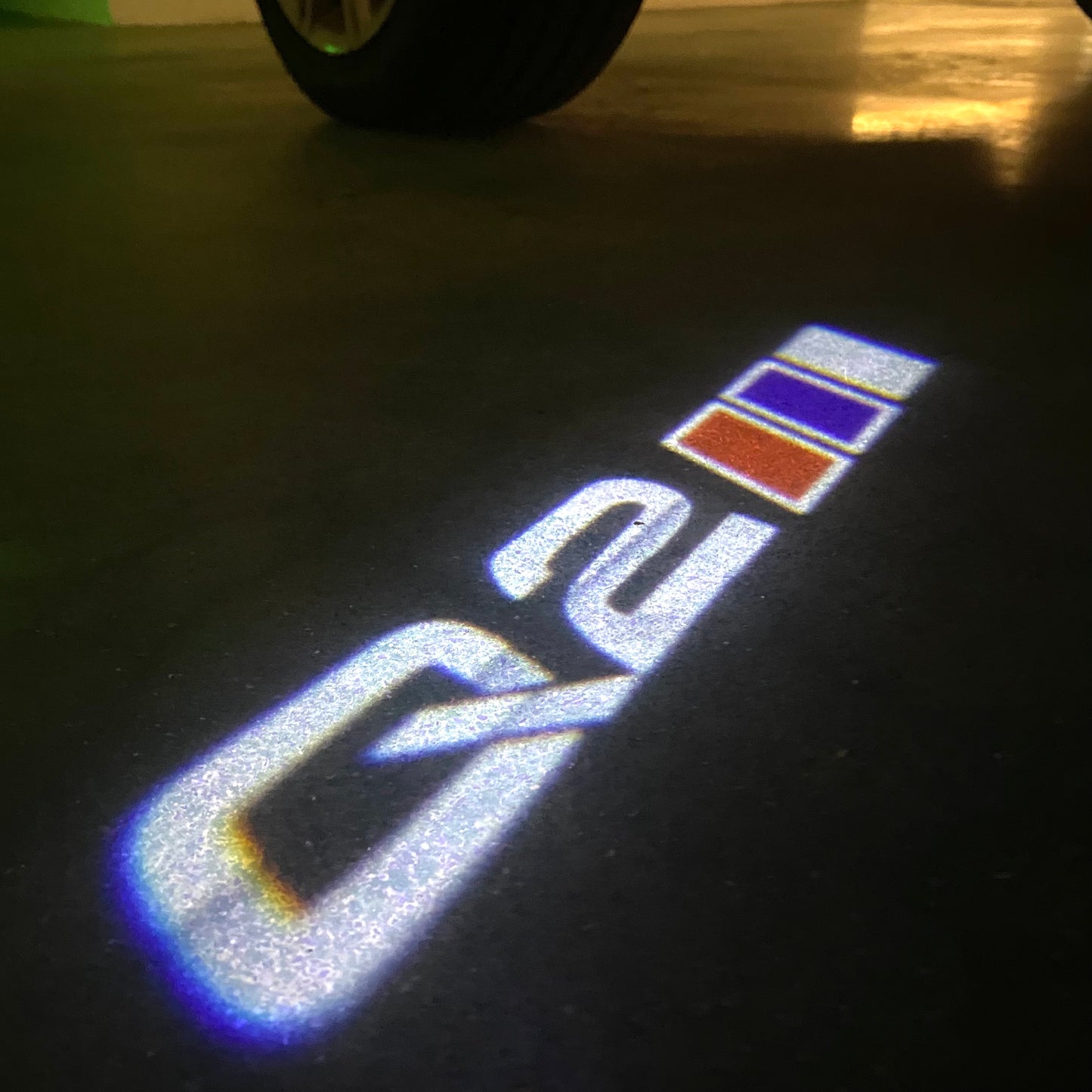 AUDI Q2 LOGO PROJECTOT LIGHTS (quantity 1 = 2 Logo Films /2 door lights)Nr.12B40