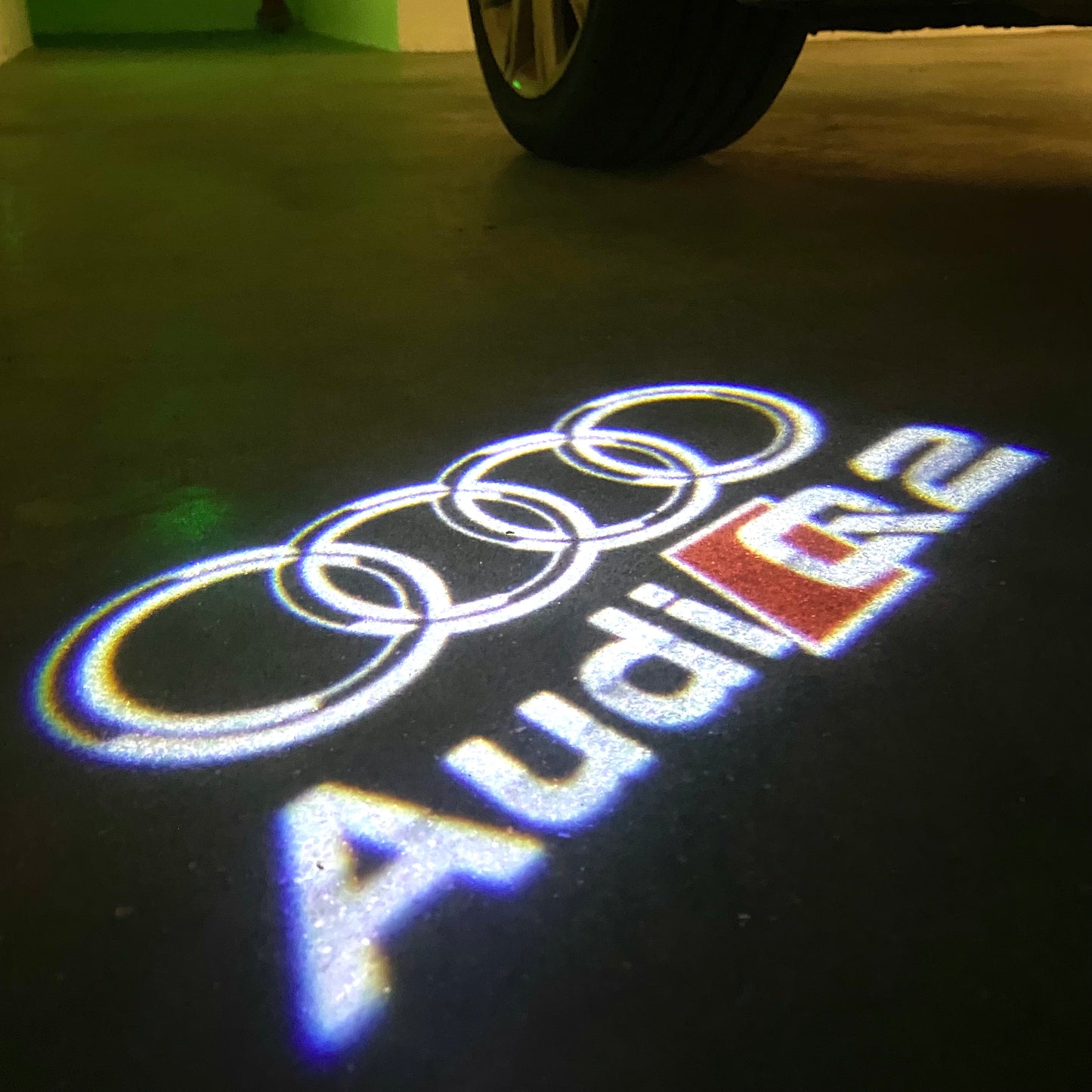 AUDI Q2 LOGO PROJECTOT LIGHTS (quantity 1 = 2 Logo Films /2 door lights)Nr.12B32