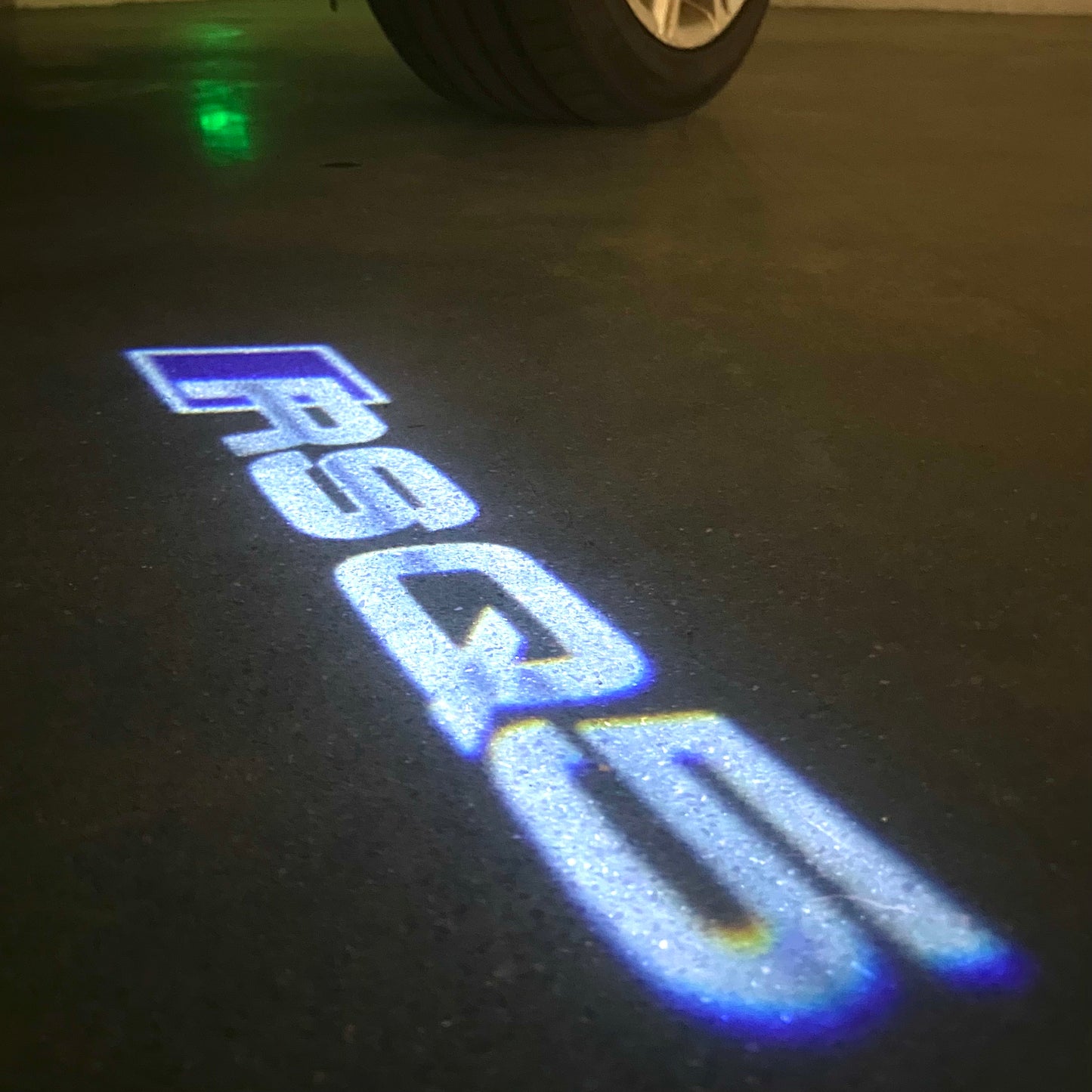 AUDI RSQ5 LOGO PROJECTOT LIGHTS (quantity 1 = 2 Logo Films /2 door lights)Nr.12B96