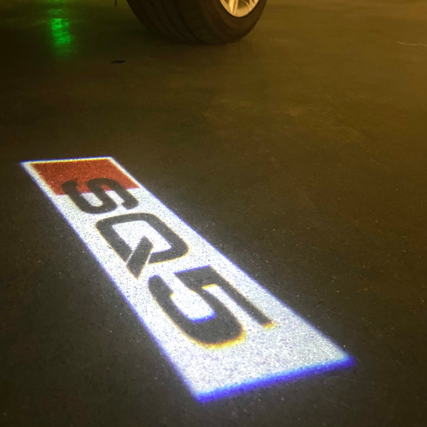 AUDI SQ5 LOGO PROJECTOT LIGHTS (quantity 1 = 2 Logo Films /2 door lights)Nr.12B31