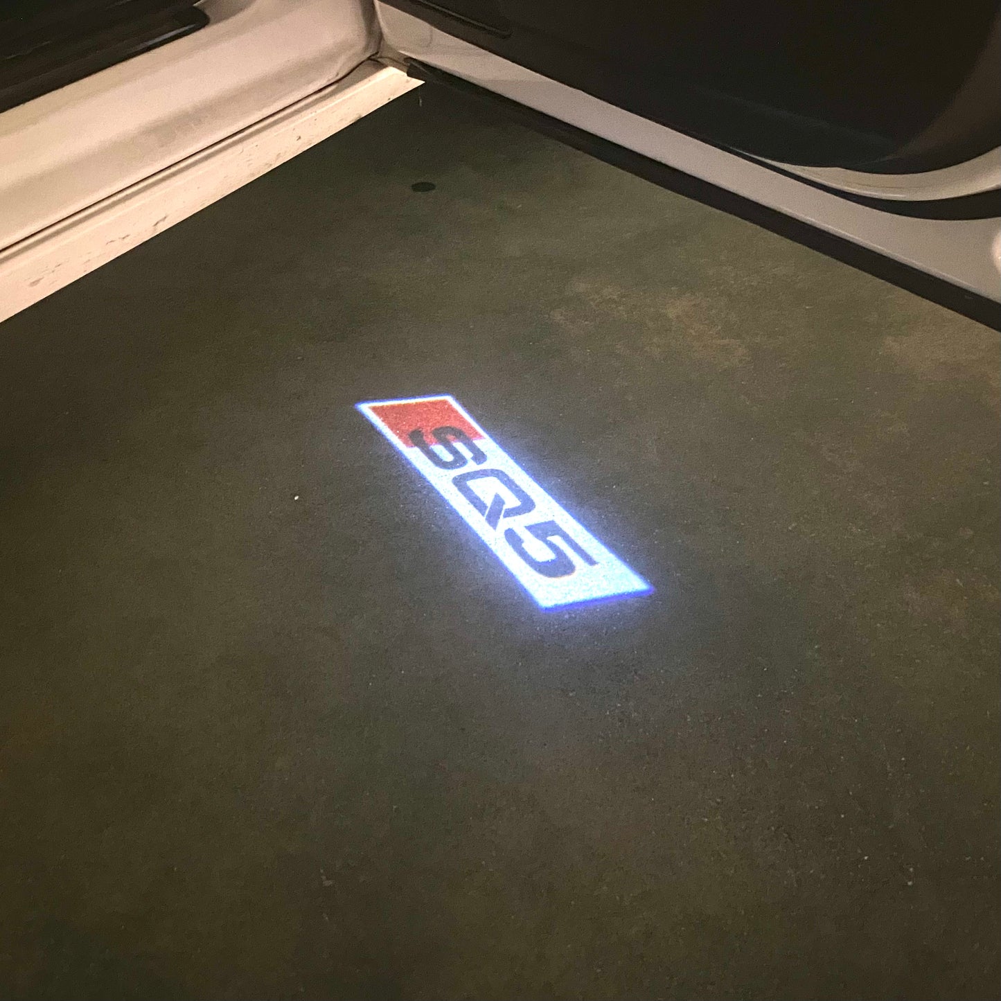AUDI SQ5 LOGO PROJECTOT LIGHTS (quantity 1 = 2 Logo Films /2 door lights)Nr.12B31