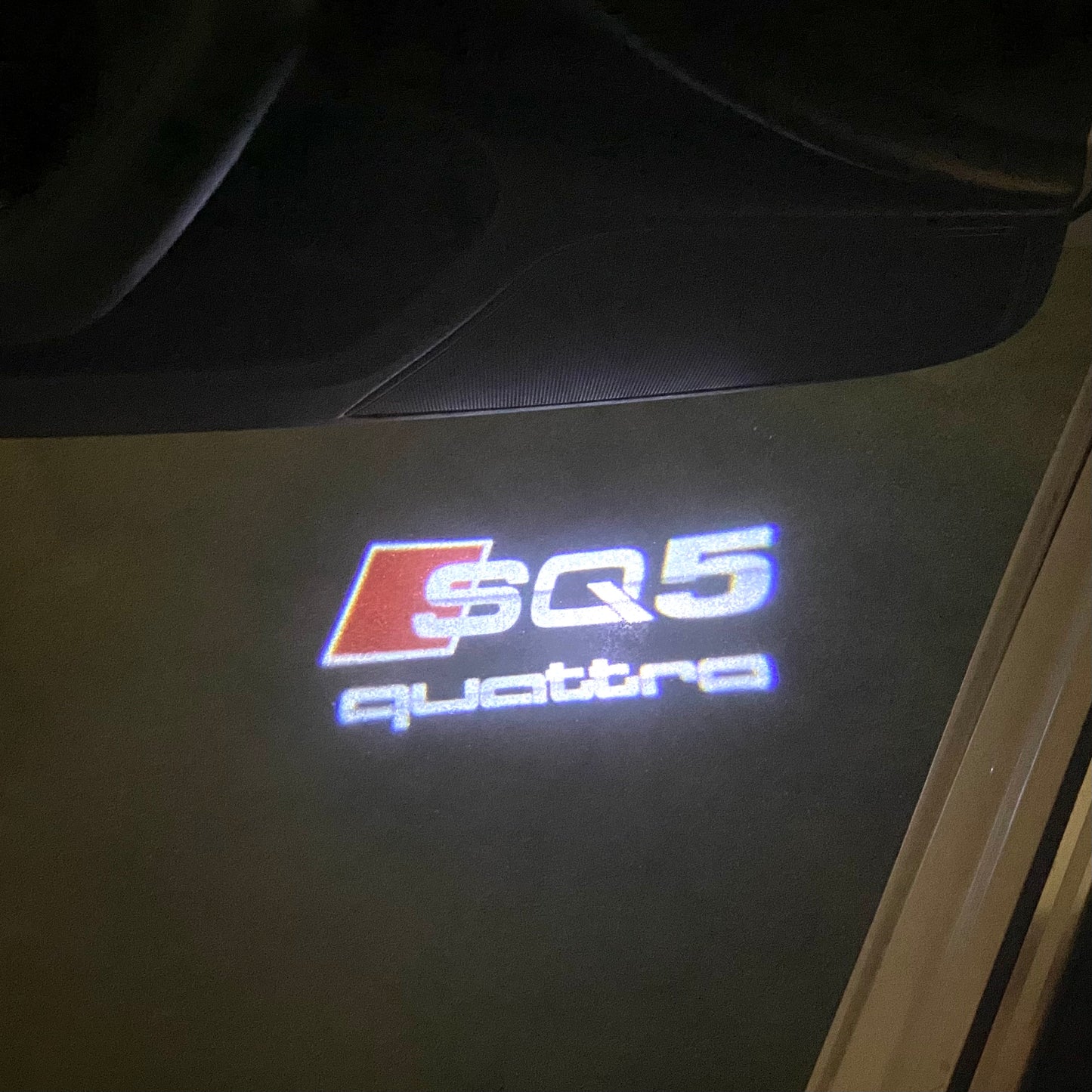 AUDI SQ5 LOGO PROJECTOT LIGHTS (quantity 1 = 2 Logo Films /2 door lights)Nr.12B30
