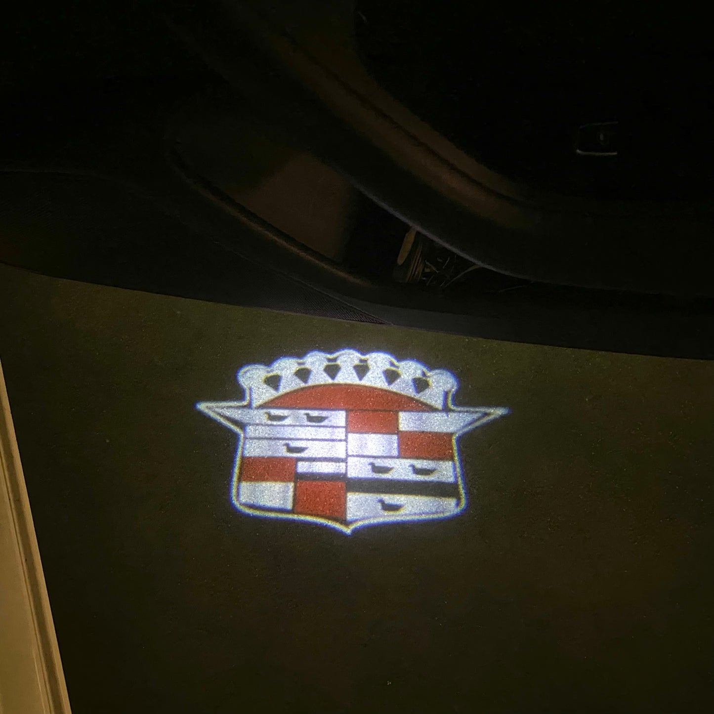 CADILLAC ORIGINAL LOGO PROJECTOT LIGHTS Nr.9750 (quantity 1 = 2 Logo Films /2 door lights)