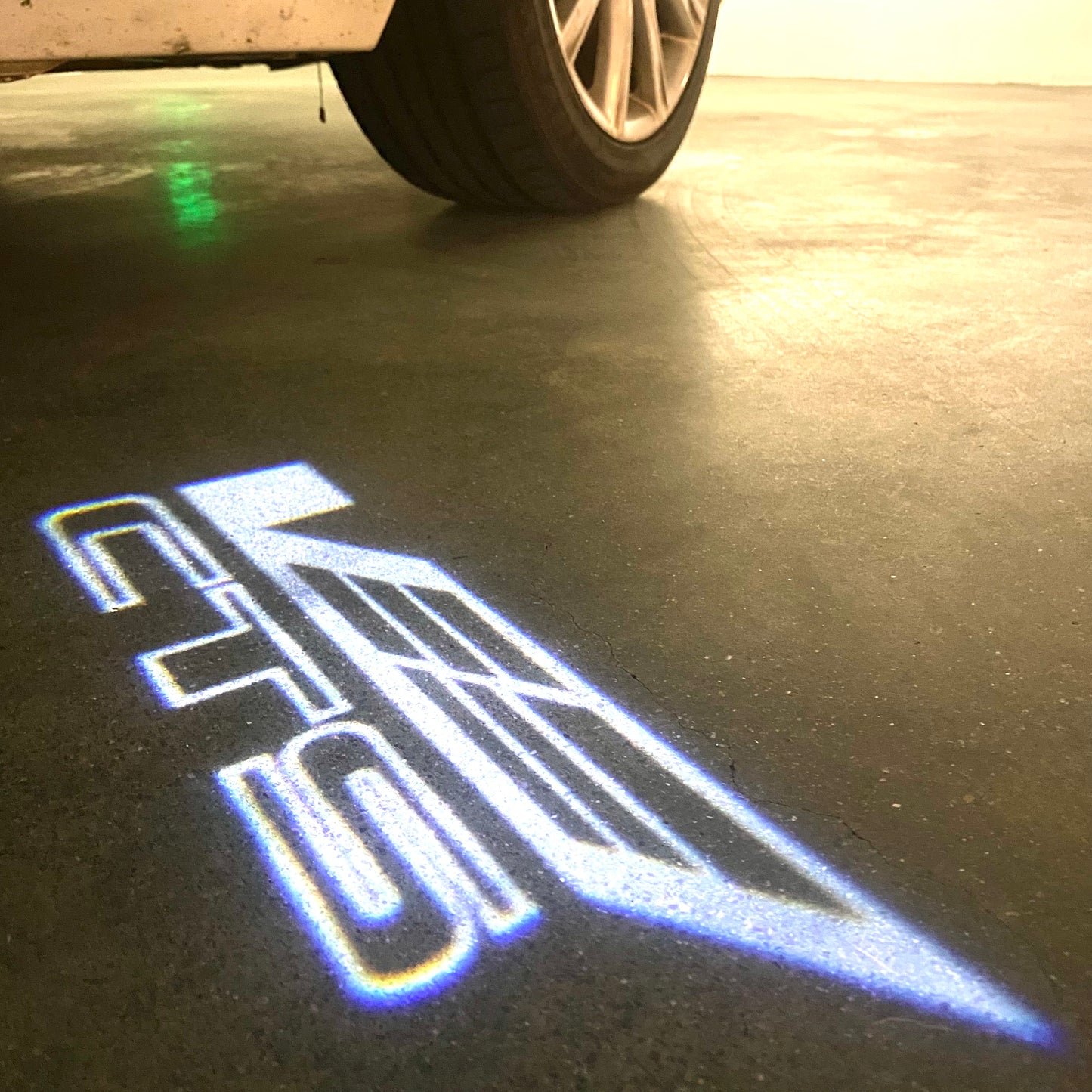 CADILLAC CTS LOGO PROJECTOT LIGHTS Nr.9761 (quantity 1 = 2 Logo Films /2 door lights)
