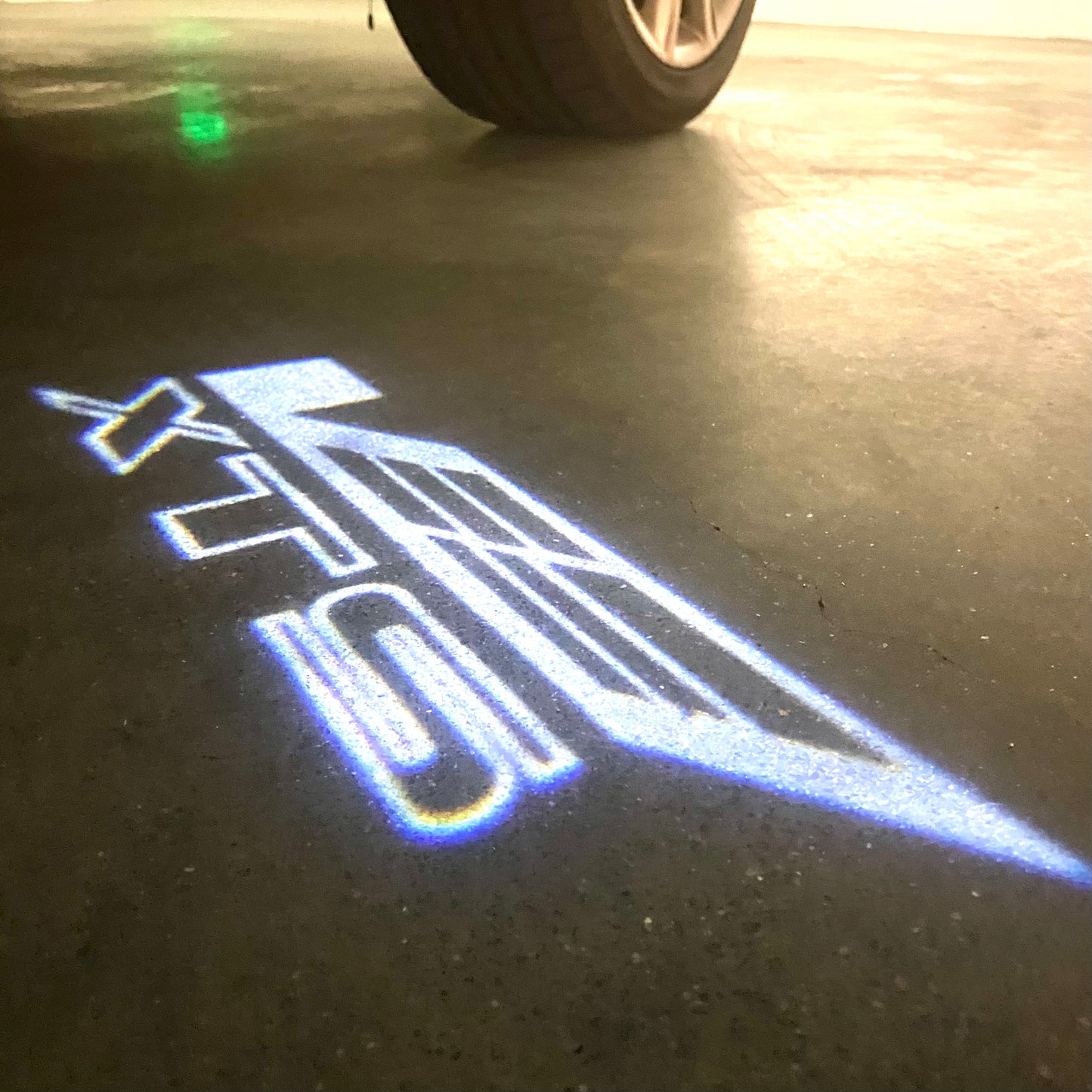 CADILLAC XTS LOGO PROJECTOT LIGHTS Nr.9767 (quantity 1 = 2 Logo Films /2 door lights)
