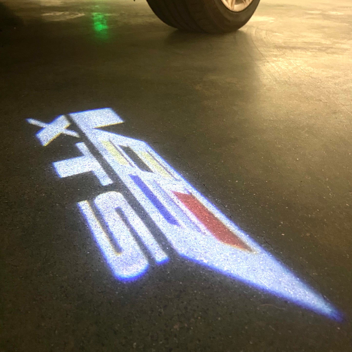 CADILLAC XTS LOGO PROJECTOT LIGHTS Nr.9756 (quantity 1 = 2 Logo Films /2 door lights)