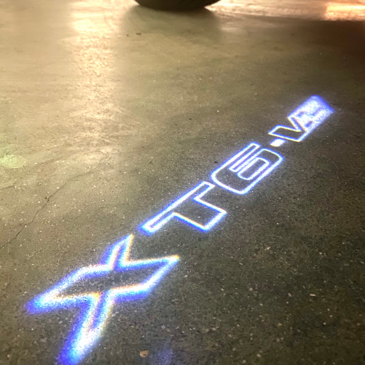 CADILLAC XT6 LOGO PROJECTOT LIGHTS Nr.9784 (quantity 1 = 2 Logo Films /2 door lights)
