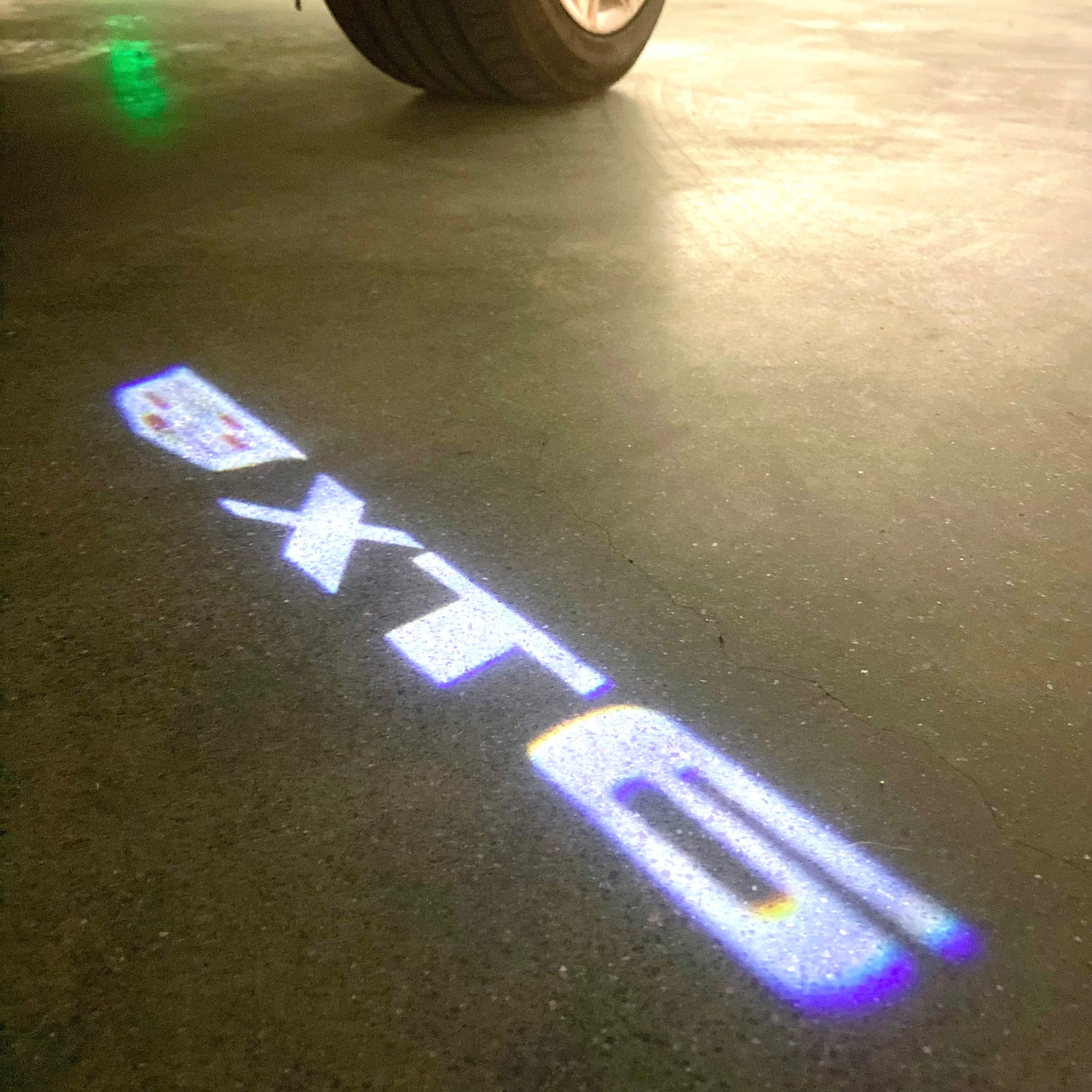 CADILLAC XT6 LOGO PROJECTOT LIGHTS Nr.9792 (quantity 1 = 2 Logo Films /2 door lights)