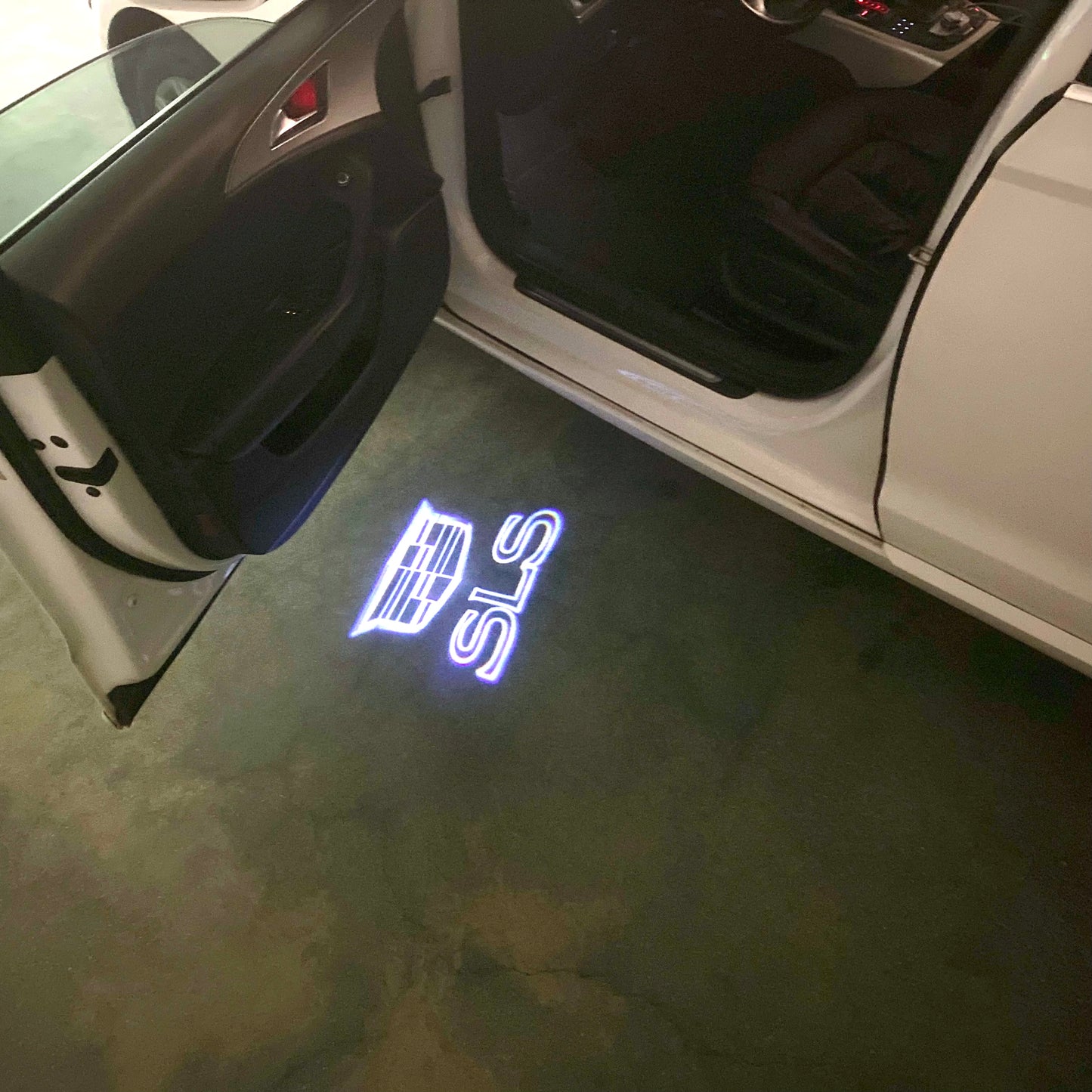 CADILLAC SLS LOGO PROJECTOT LIGHTS Nr.9739 (quantity 1 = 2 Logo Films /2 door lights)