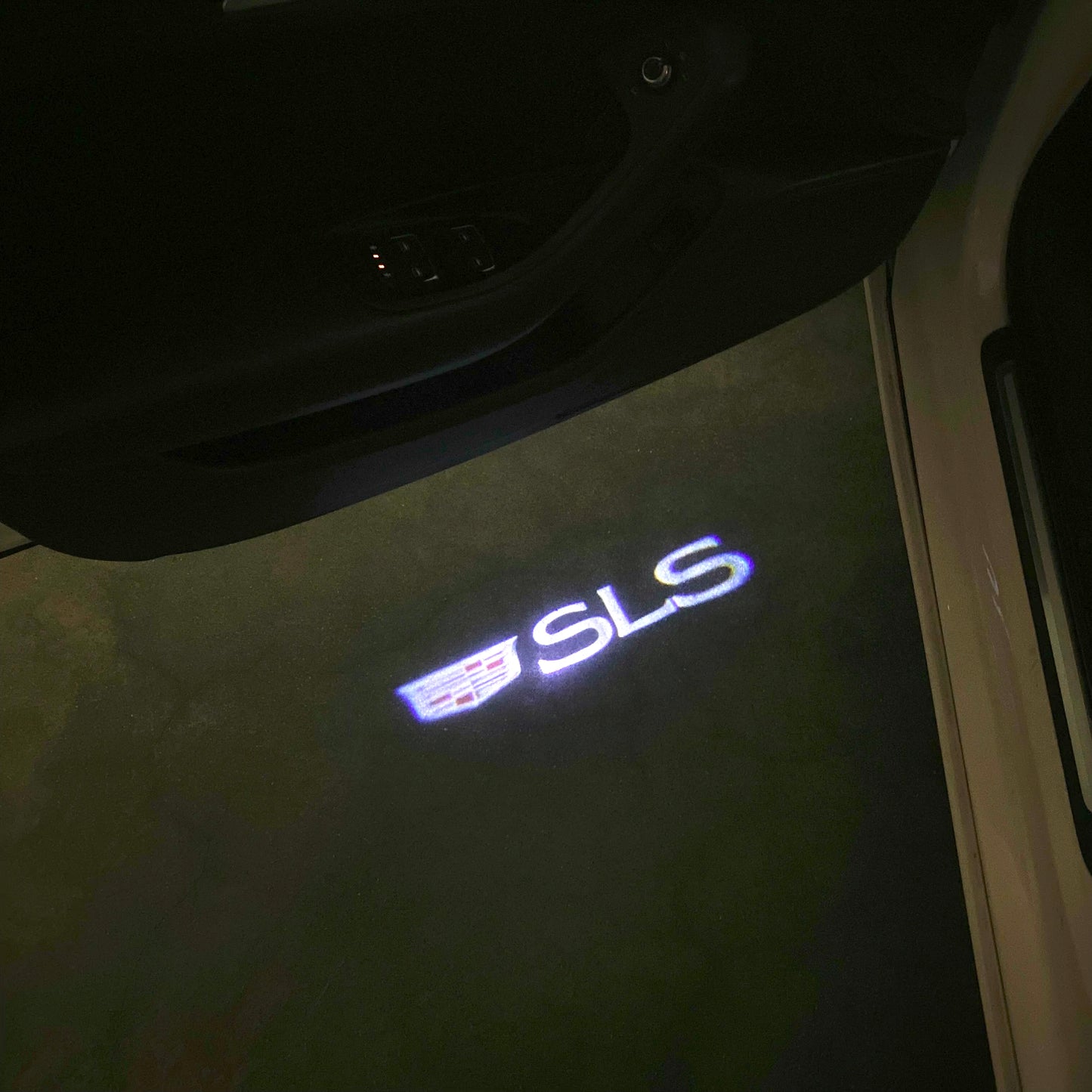 CADILLAC SLS LOGO PROJECTOT LIGHTS Nr.9794 (quantity 1 = 2 Logo Films /2 door lights)