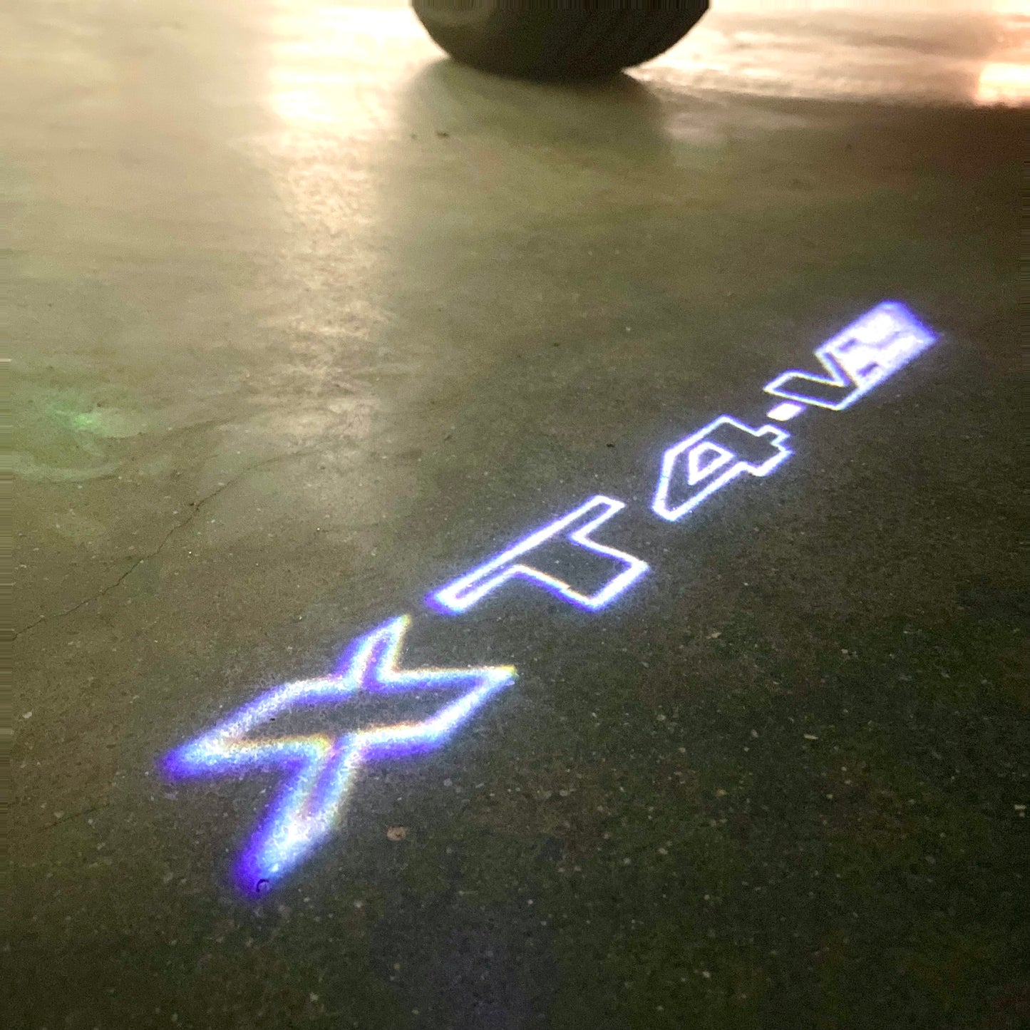 CADILLAC XT4 LOGO PROJECTOT LIGHTS Nr.9787 (quantity 1 = 2 Logo Films /2 door lights)