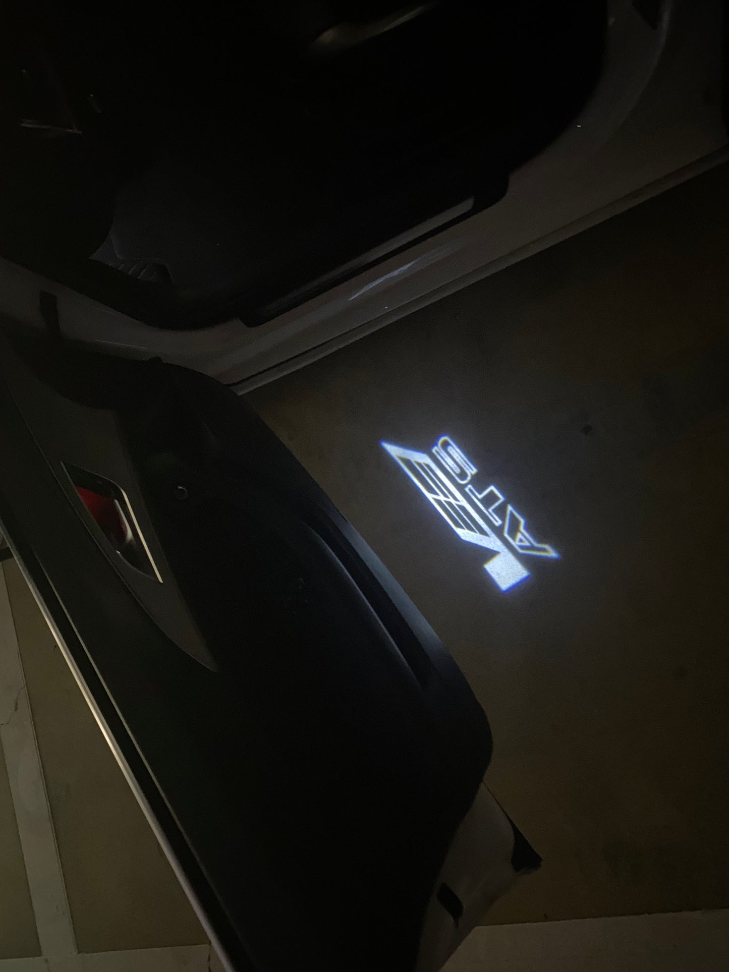 CADILLAC ATS LOGO PROJECTOT LIGHTS Nr.9765 (quantity 1 = 2 Logo Films /2 door lights)
