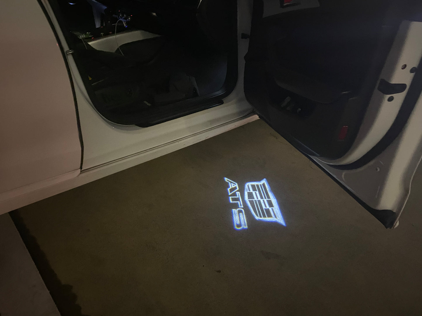 CADILLAC ATS LOGO PROJECTOT LIGHTS Nr.9731 (quantity 1 = 2 Logo Films /2 door lights)