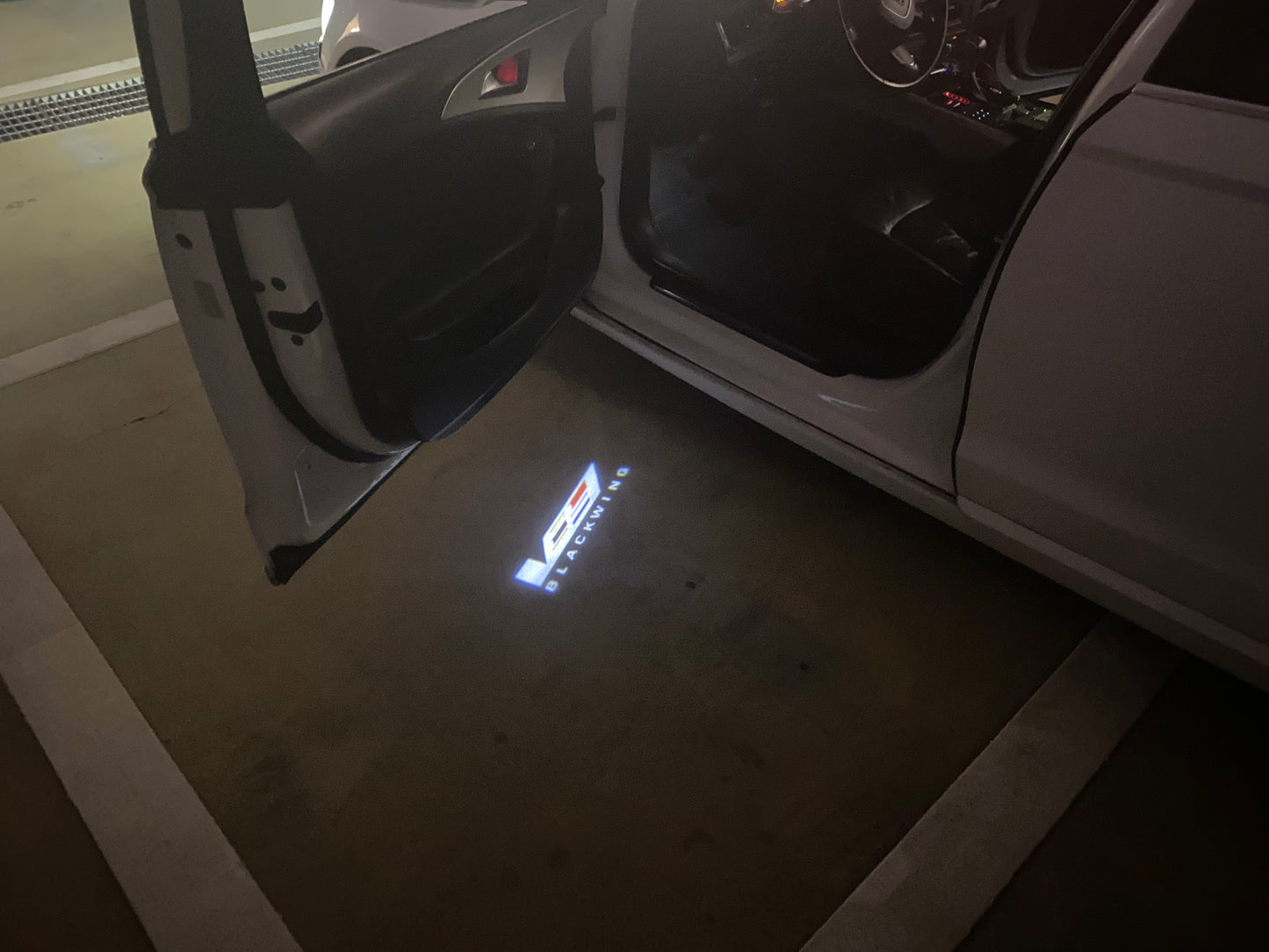 CADILLAC V SERIES LOGO PROJECTOT LIGHTS Nr.9773 (quantity 1 = 2 Logo Films /2 door lights)