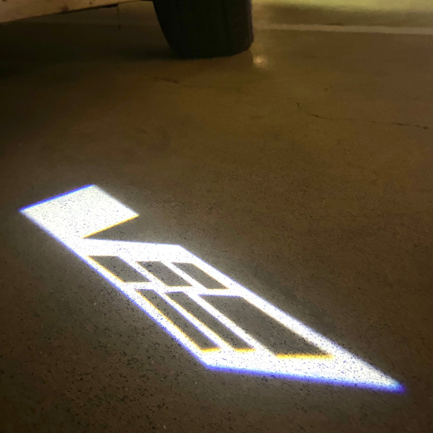 CADILLAC V SERIES LOGO PROJECTOT LIGHTS Nr.9778 (quantity 1 = 2 Logo Films /2 door lights)