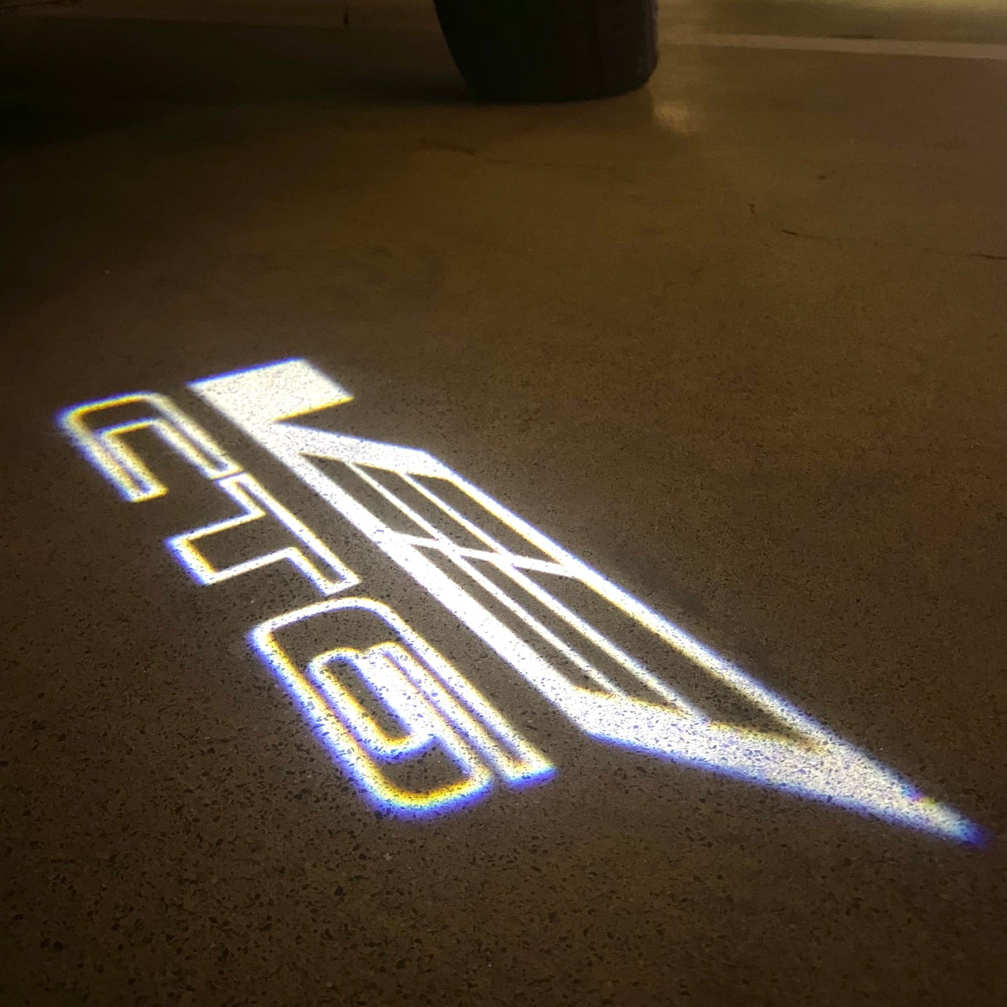 CADILLAC CT6 LOGO PROJECTOT LIGHTS Nr.9762 (quantity 1 = 2 Logo Films /2 door lights)