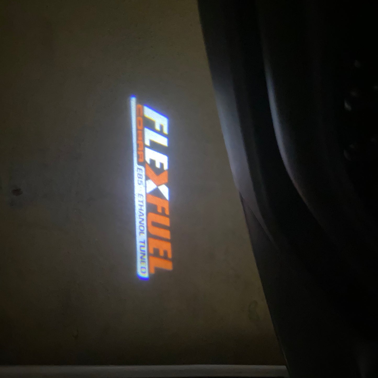CADILLAC FLEXFUEL LOGO PROJECTOT LIGHTS Nr.9723(quantity 1 = 2 Logo Films /2 door lights)