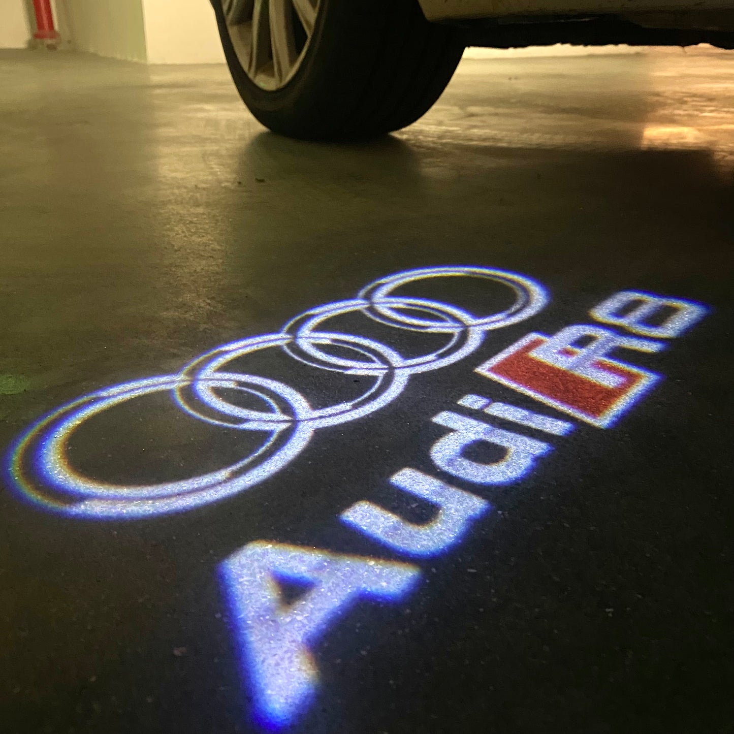AUDI R8 LOGO PROJECTOT LIGHTS (quantity 1 = 2 Logo Films /2 door lights)Nr.12B54