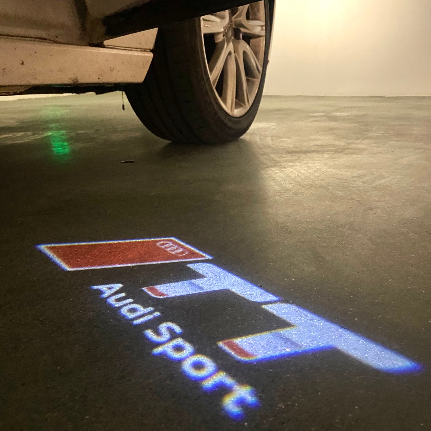 AUDI TT LOGO PROJECTOT LIGHTS (quantity 1 = 2 Logo Films /2 door lights)Nr.12B52