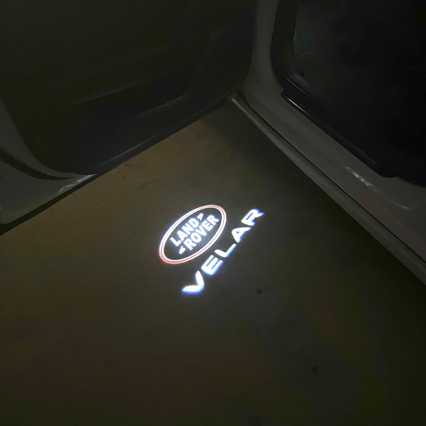 Land Rover VELAR LOGO PROJECROTR LIGHTS Nr.1136 (quantity 1 = 1 sets/2 door lights)