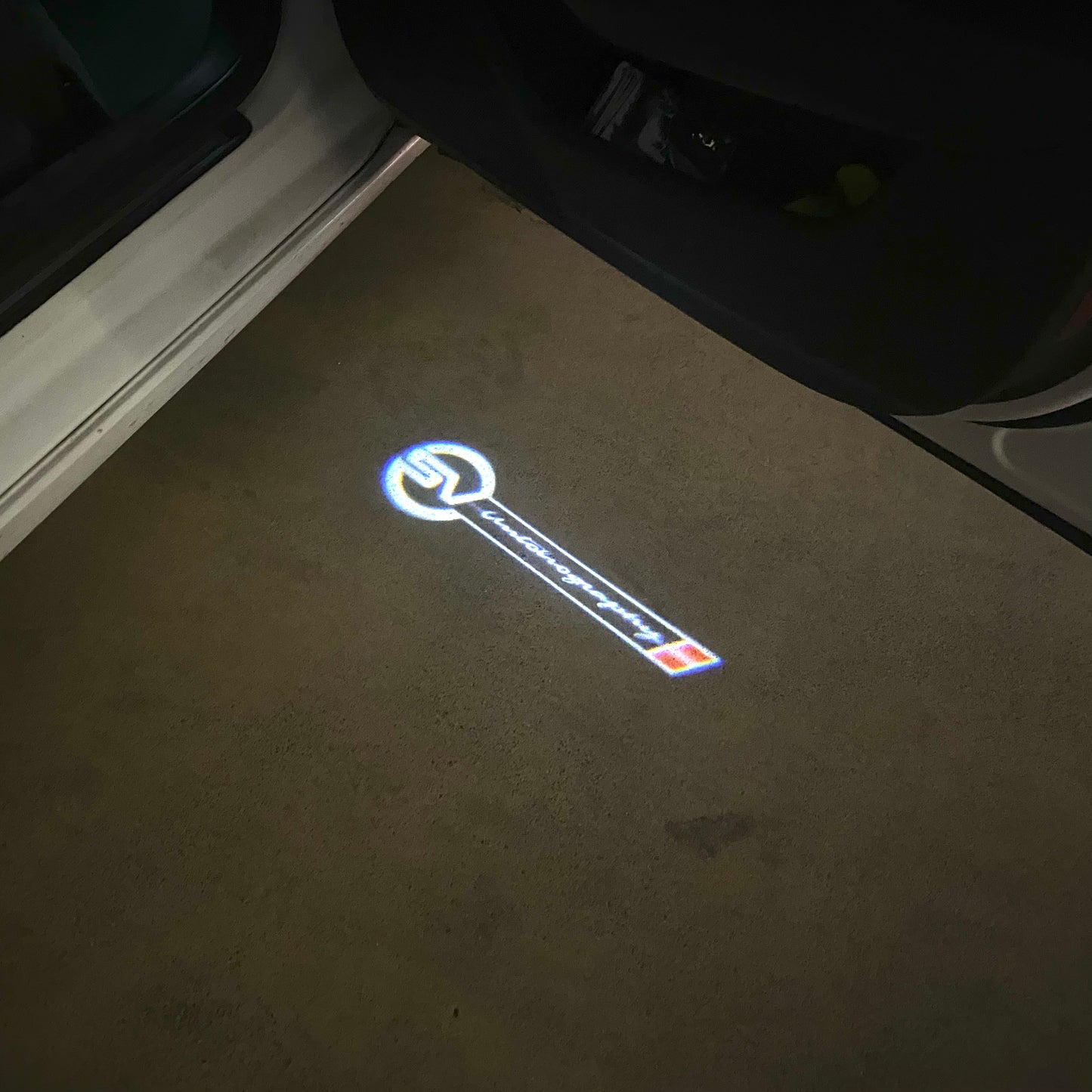 Land Rover SV LOGO PROJECROTR LIGHTS Nr.1149 (quantity 1 = 1 sets/2 door lights)