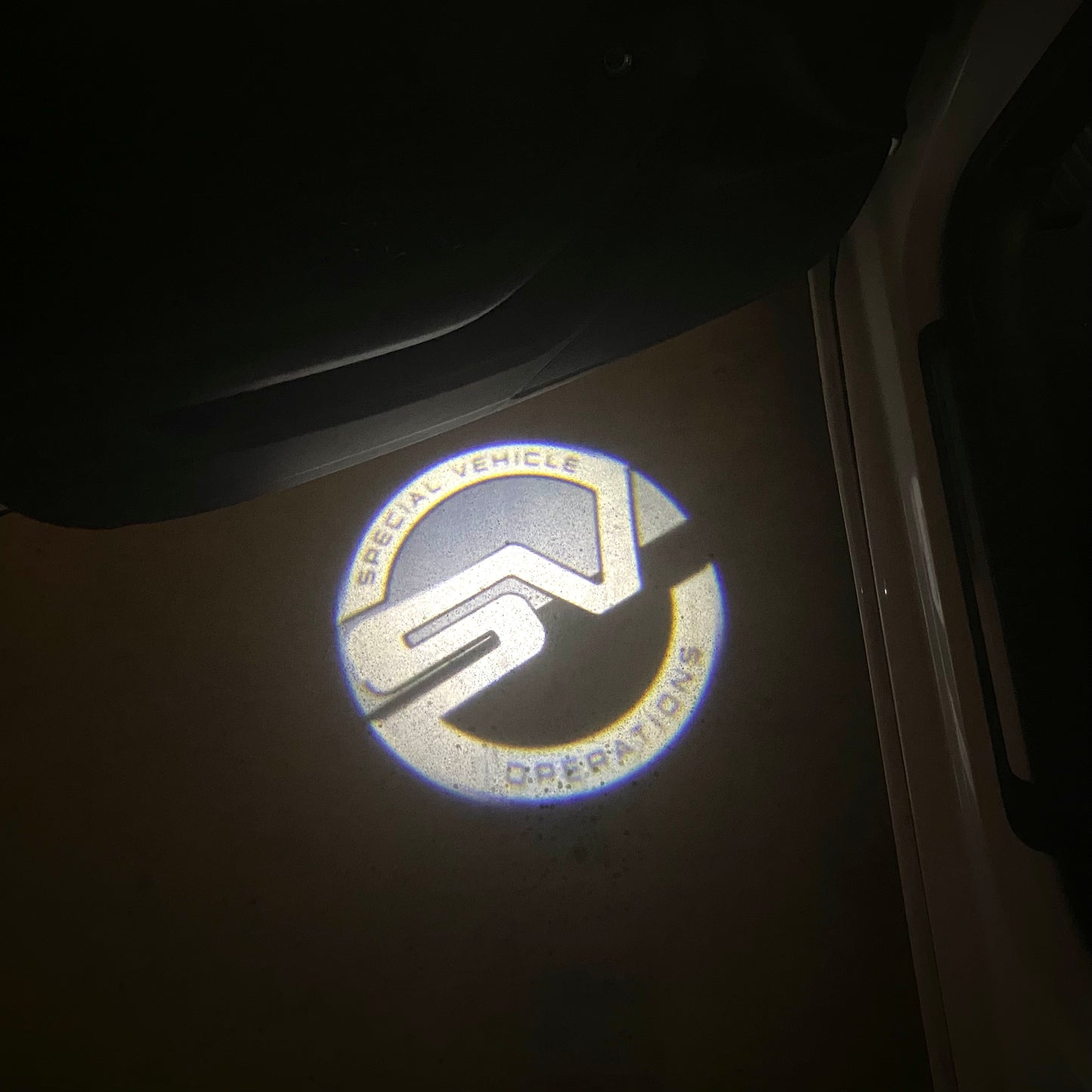 Land Rover SV LOGO PROJECROTR LIGHTS Nr.1115 (quantity 1 = 1 sets/2 door lights)