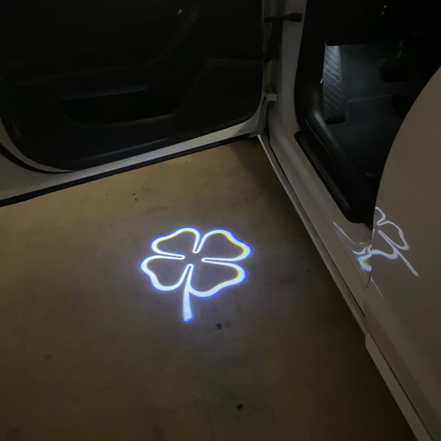 Alfa Romeo Quadrifoglio LOGO PROJECTOT LIGHTS Nr.31 (quantity 1 = 2 Logo Film / 2 door lights)