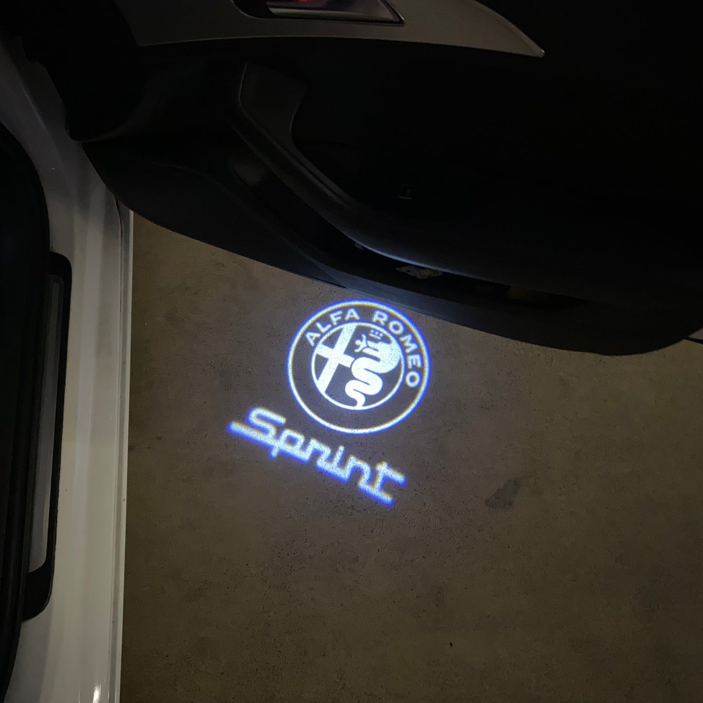 Alfa Romeo Sprint LOGO PROJECTOT LIGHTS Nr.81 (quantity 1 = 2 Logo Film / 2 door lights)
