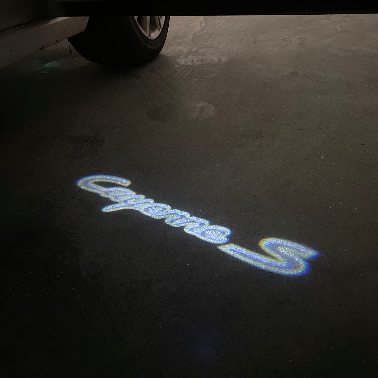 PORSCHE Cayenne S LOGO PROJECTOT LIGHTS Nr.18 (quantity 1 = 2 Logo Film / 2 door lights)