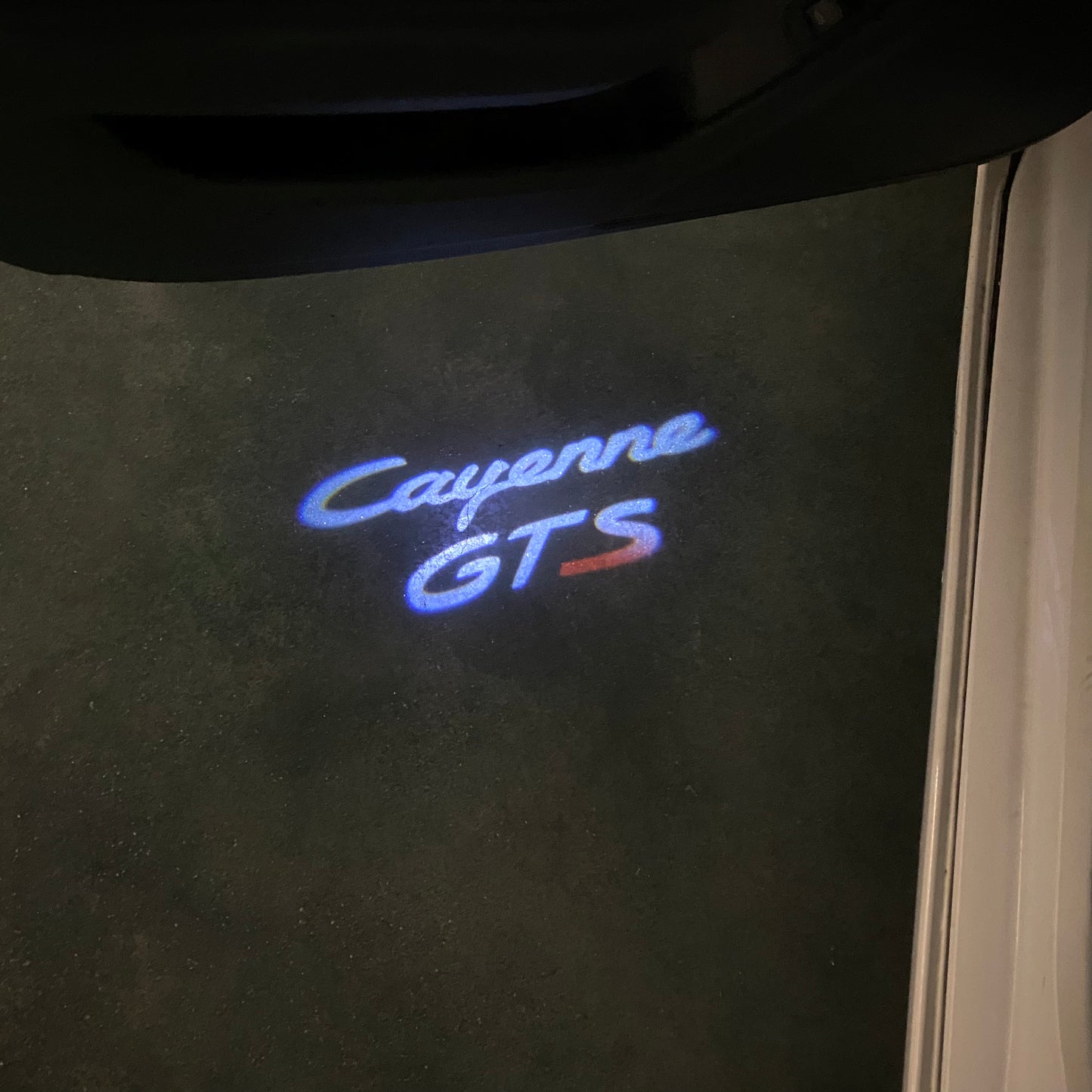 PORSCHE Cayenne GTS LOGO PROJECTOT LIGHTS Nr.61 (quantity 1 = 2 Logo Film / 2 door lights)