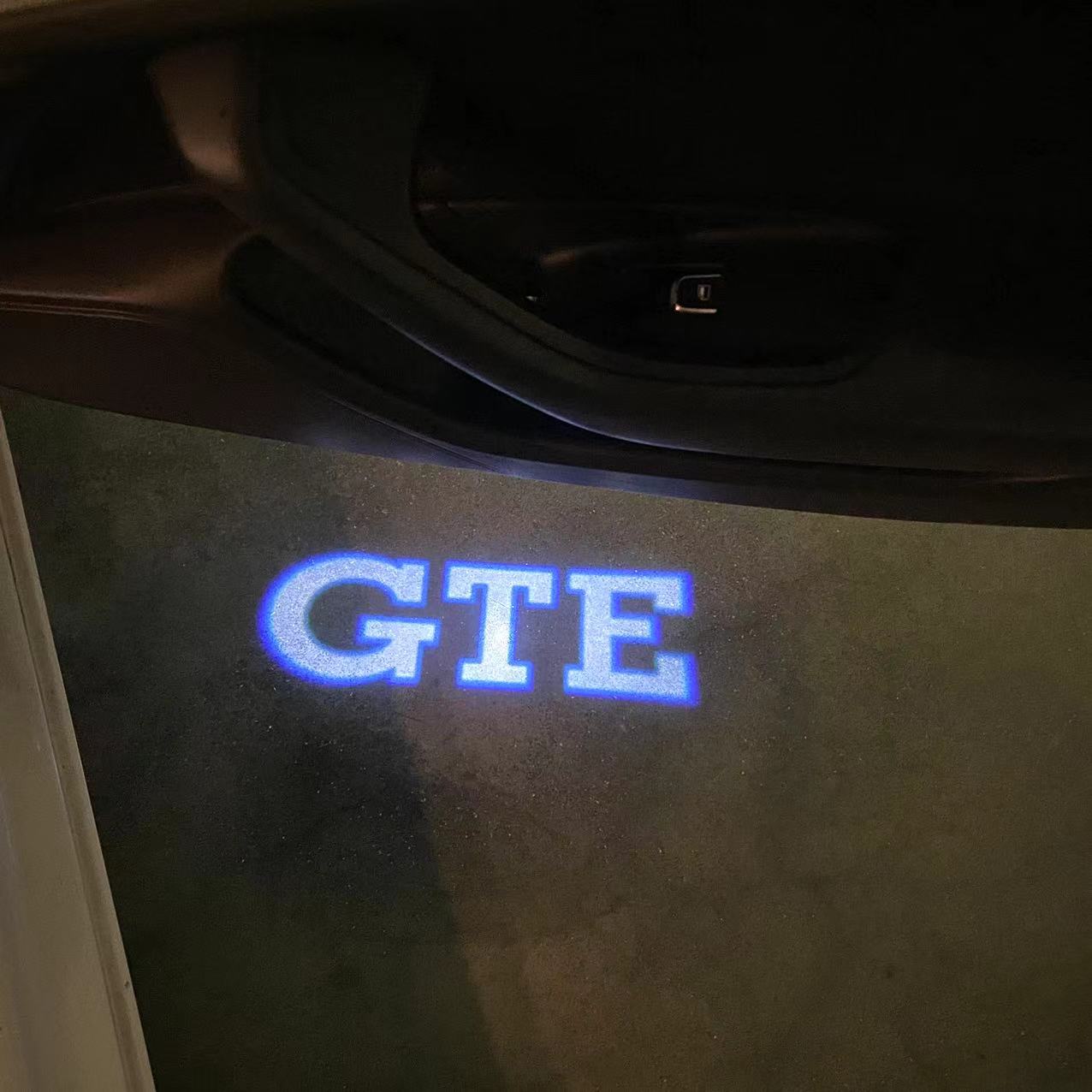 Volkswagen Door lights GTE Logo Nr. 096 (quantity 1 = 2 Logo Films /2 door lights)