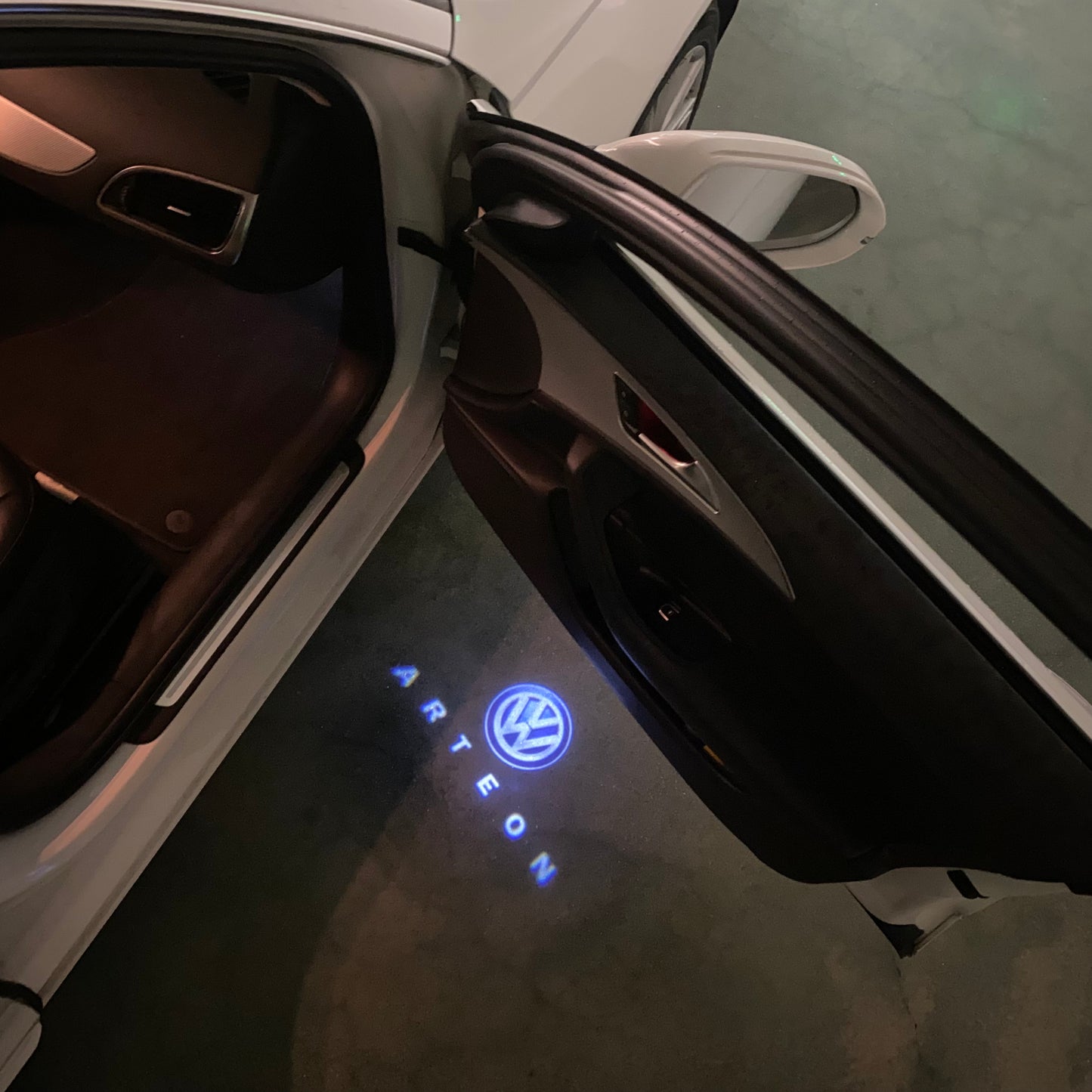 Volkswagen Door lights Arteon Door lights ARTEON Logo Nr. 83 (quantity 1 = 2 Logo Films /2 door lights)