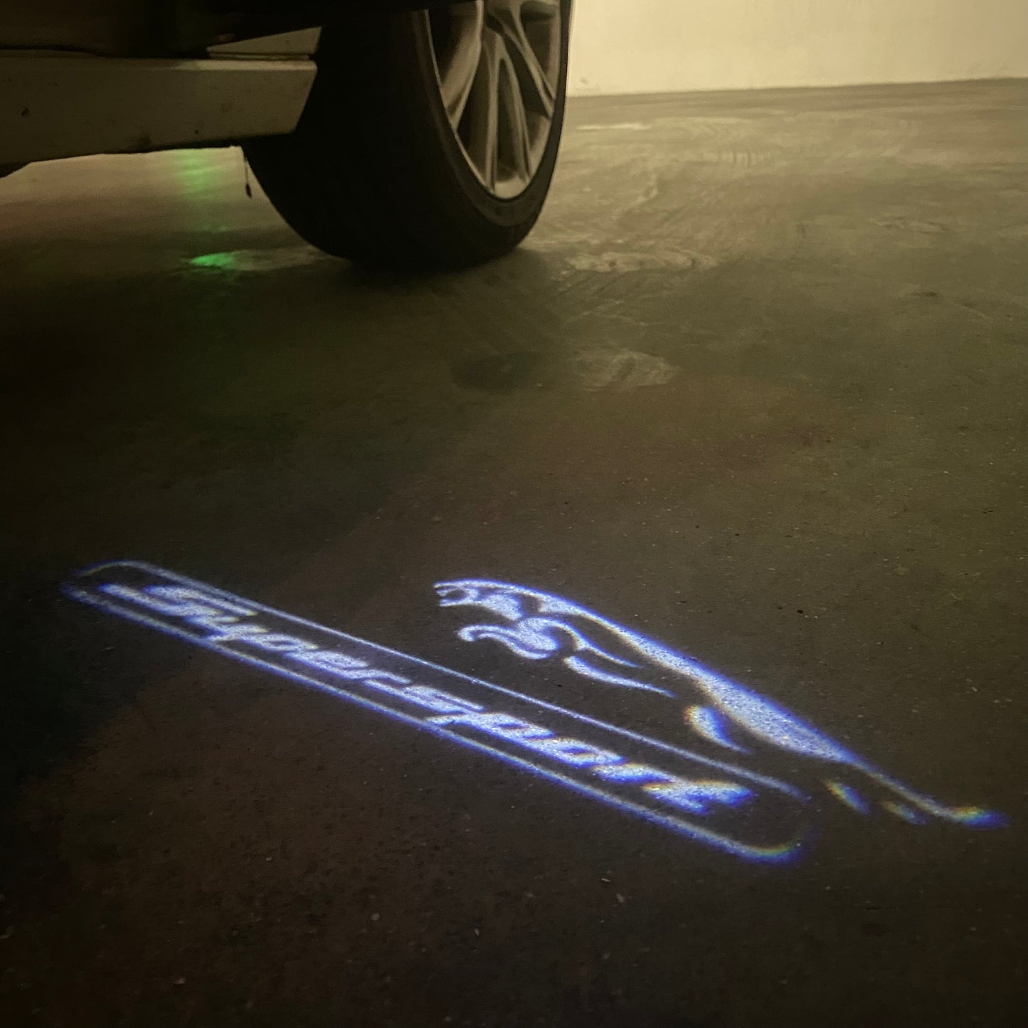 JAGUAR SUPER SPORT LOGO PROJECROTR LIGHTS Nr.92 (quantity 1 = 1 sets/2 door lights)