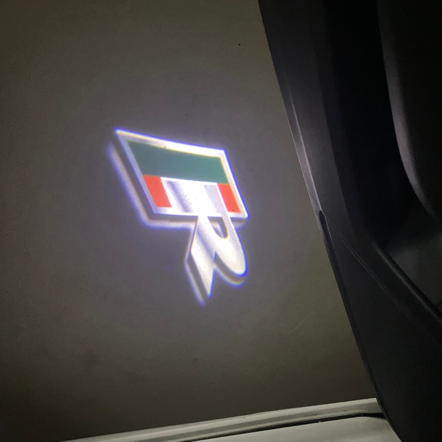 JAGUAR R LOGO PROJECROTR LIGHTS Nr.64 (quantity 1 = 1 sets/2 door lights)