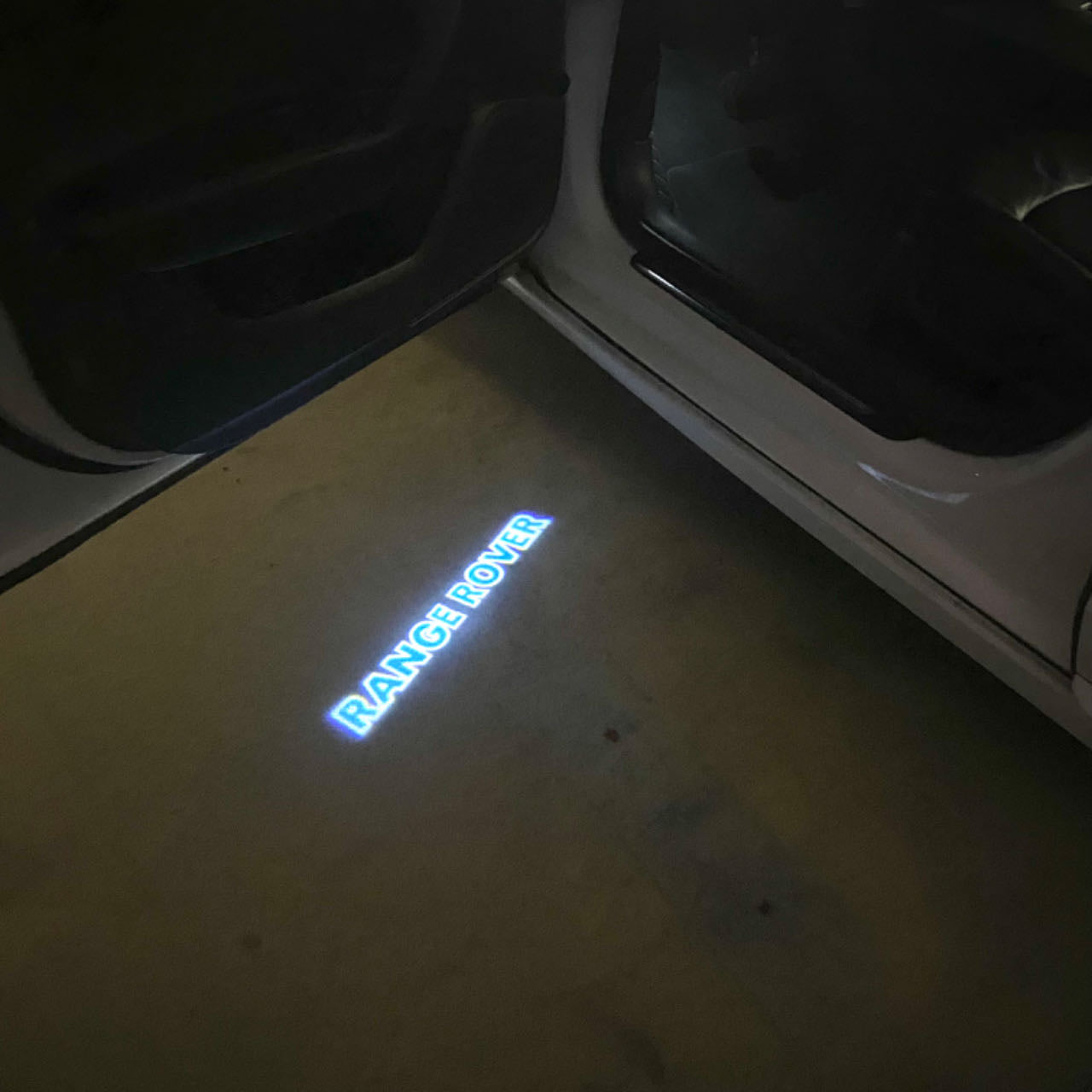 Land Rover RANGE ROVER LOGO PROJECROTR LIGHTS Nr.1116 (quantity 1 = 1 sets/2 door lights)