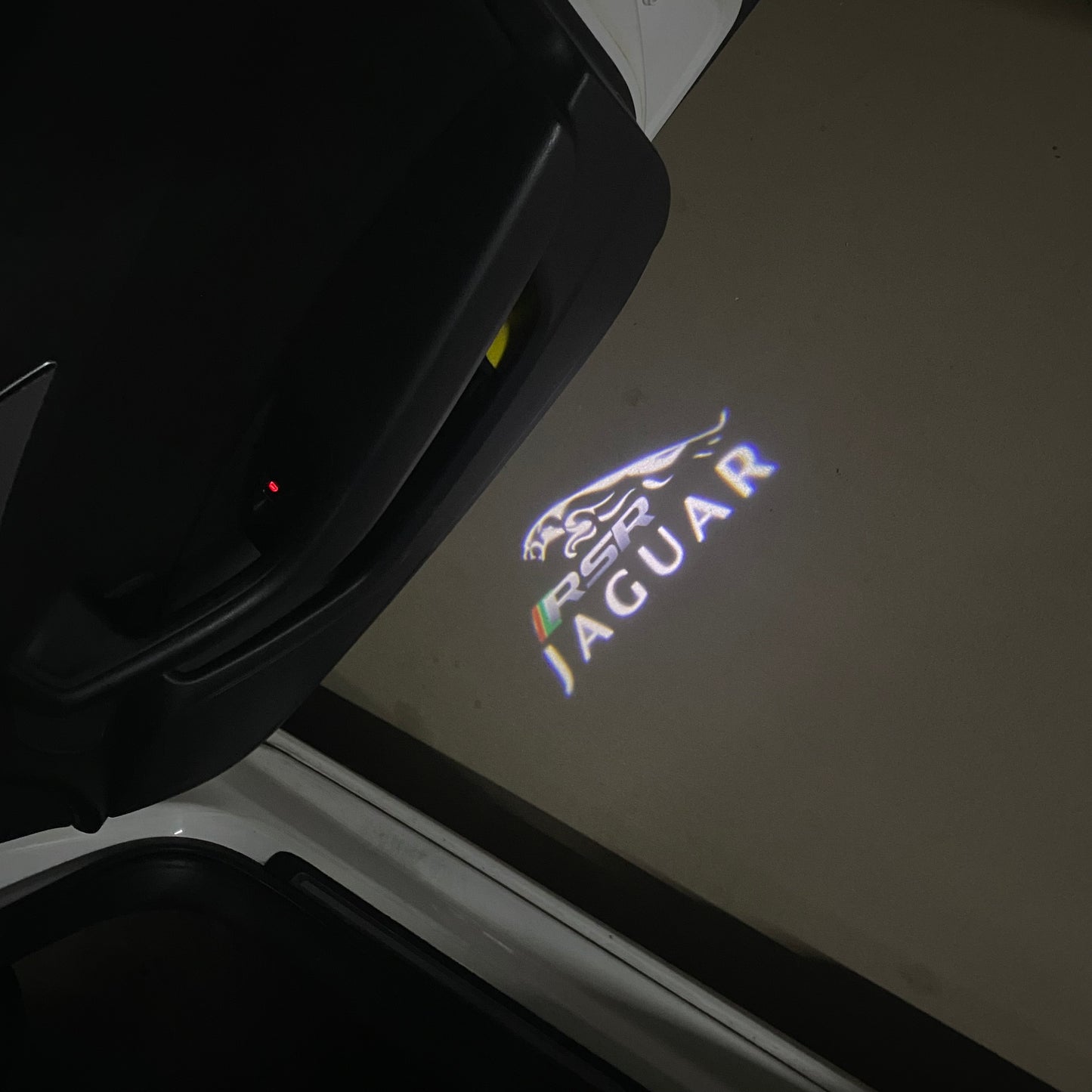 JAGUAR RSR LOGO PROJECROTR LIGHTS Nr.107 (quantity 1 = 1 sets/2 door lights)