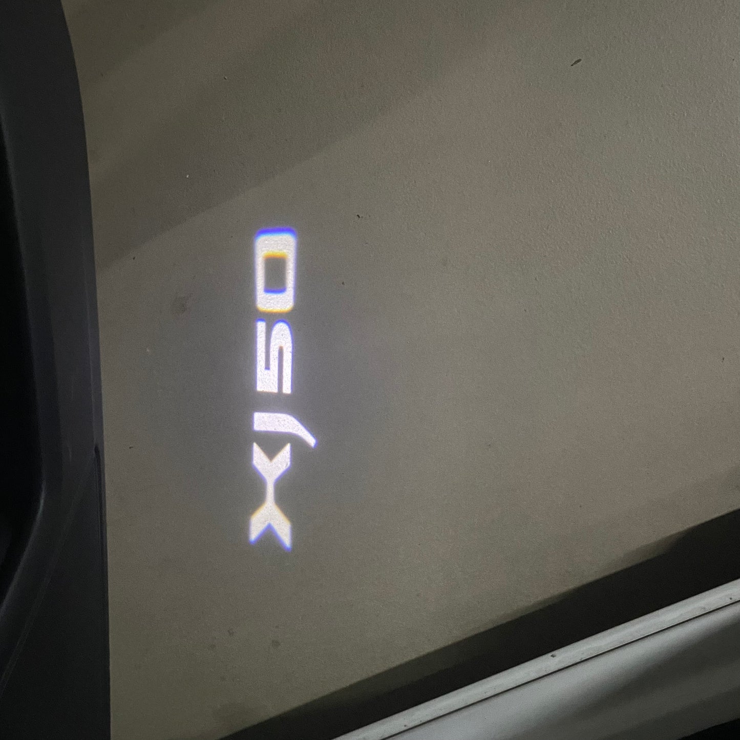 JAGUAR XJ 50 LOGO PROJECROTR LIGHTS Nr.89 (quantity 1 = 1 sets/2 door lights)