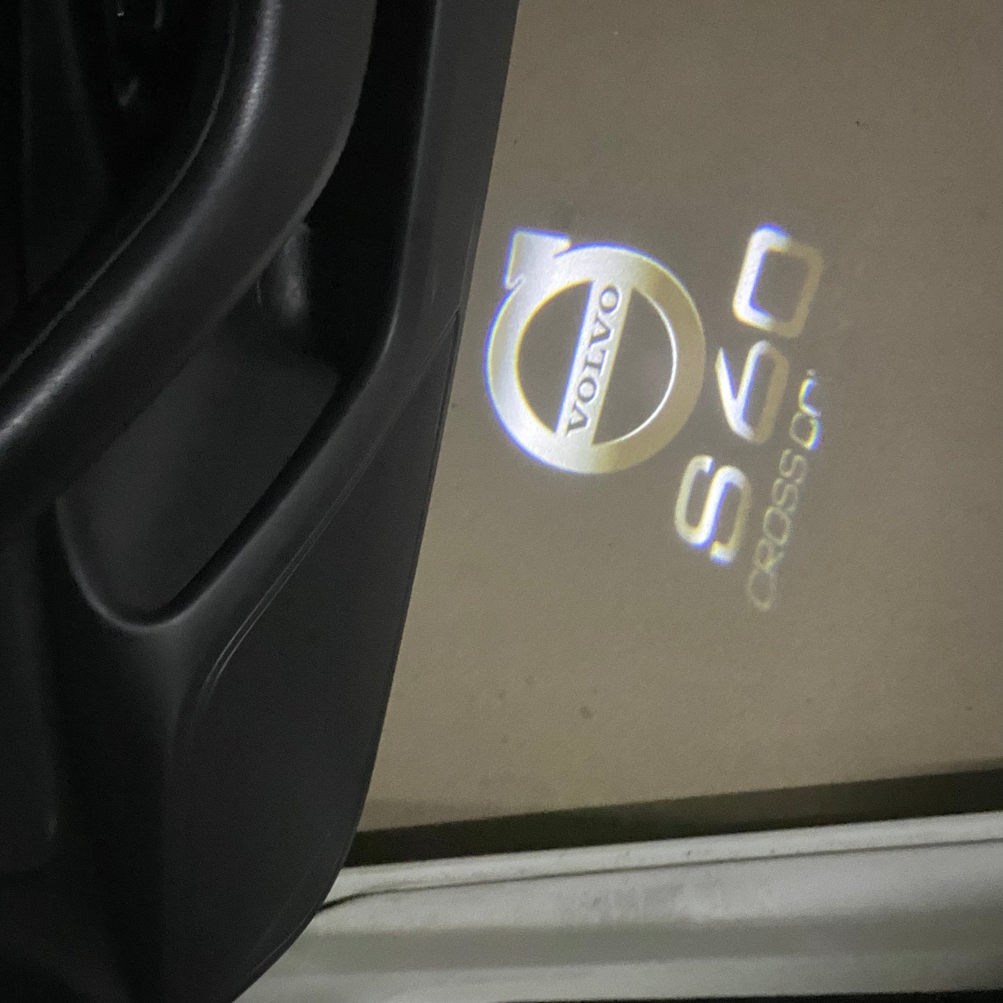 Volvo S 60 LOGO PROJECROTR LIGHTS Nr.110 (quantity 1 = 2 Logo Film / 2 door lights)