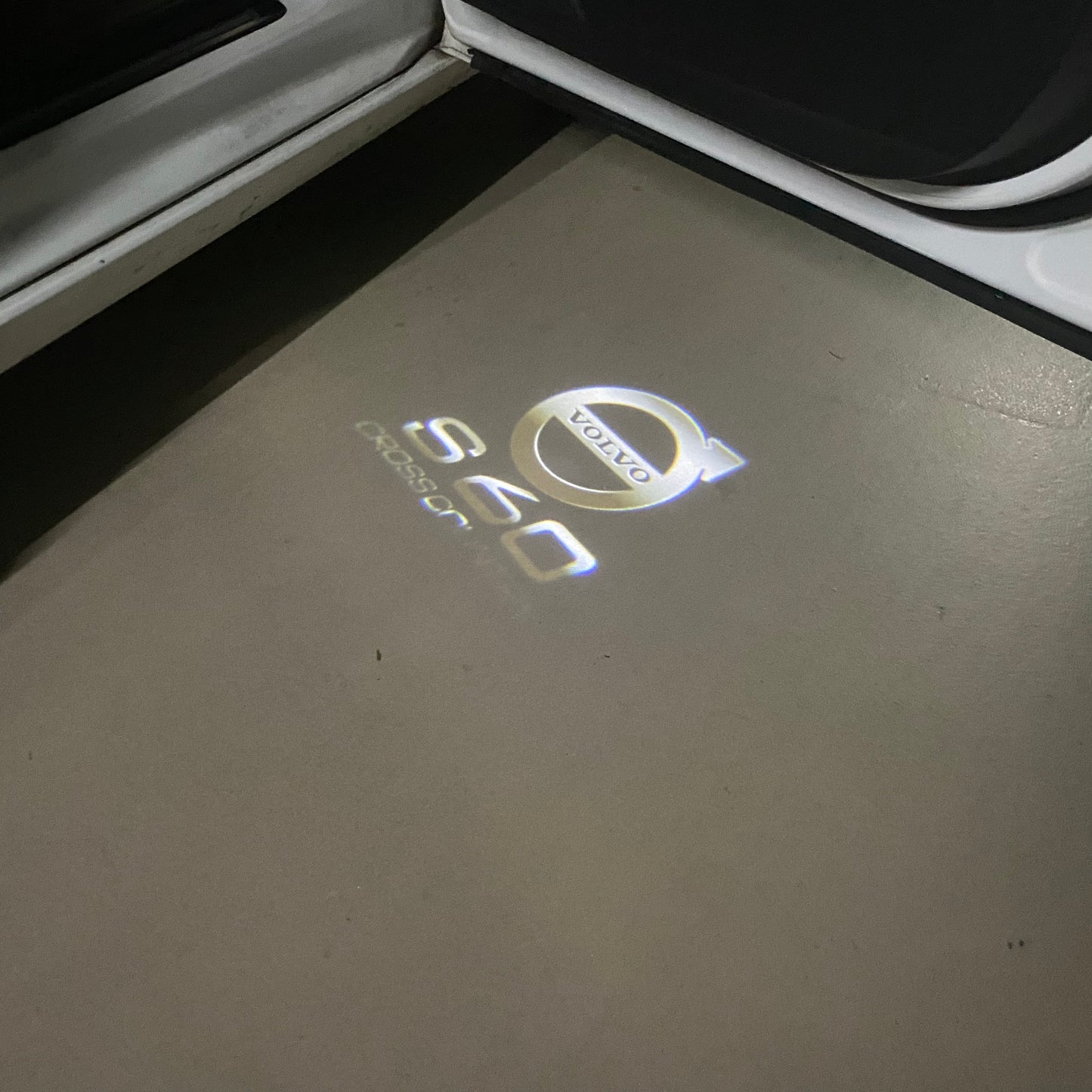Volvo S 60 LOGO PROJECROTR LIGHTS Nr.110 (quantity 1 = 2 Logo Film / 2 door lights)