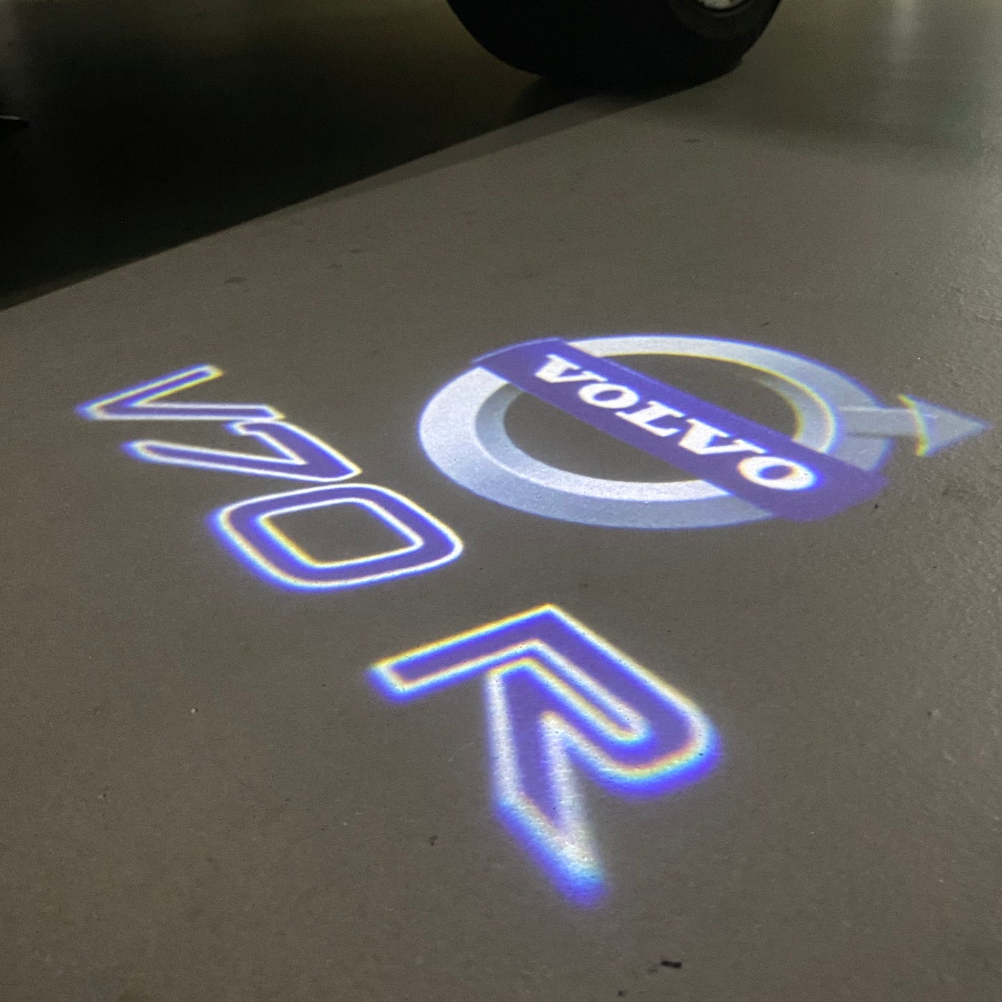 Volvo V 70 R LOGO PROJECROTR LIGHTS Nr.21 (quantity 1 = 2 Logo Film / 2 door lights)