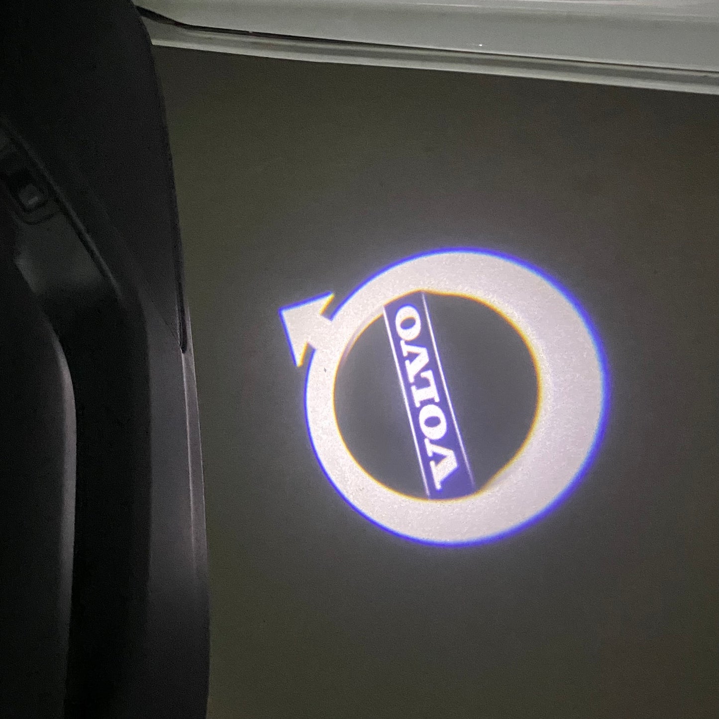 Volvo Original LOGO PROJECROTR LIGHTS Nr.01 (quantity 1 = 2 Logo Film / 2 door lights)