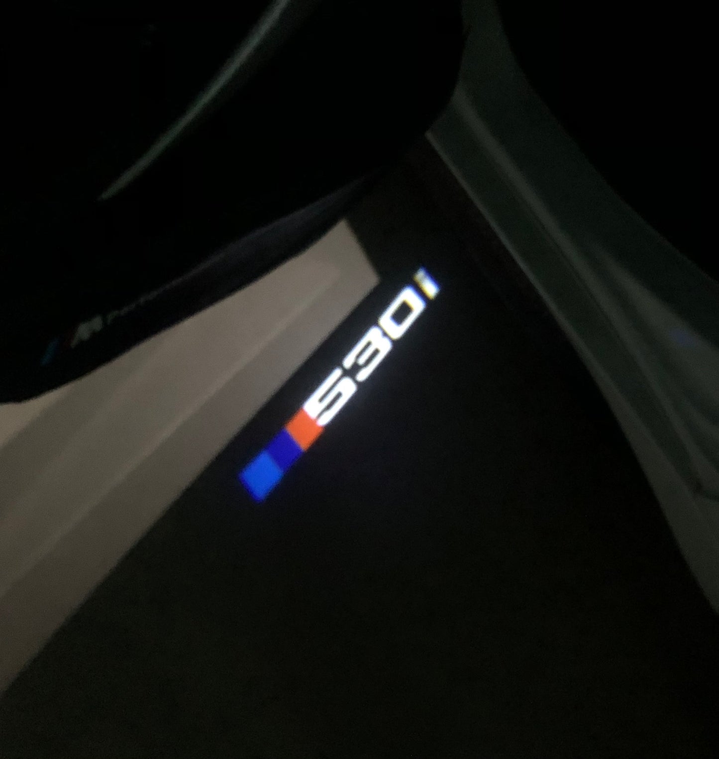 BMW 5 SERIES 530 LOGO PROJECTOT LIGHTS (quantity 1 = 1 sets/2 door lights) Nr.6024q66